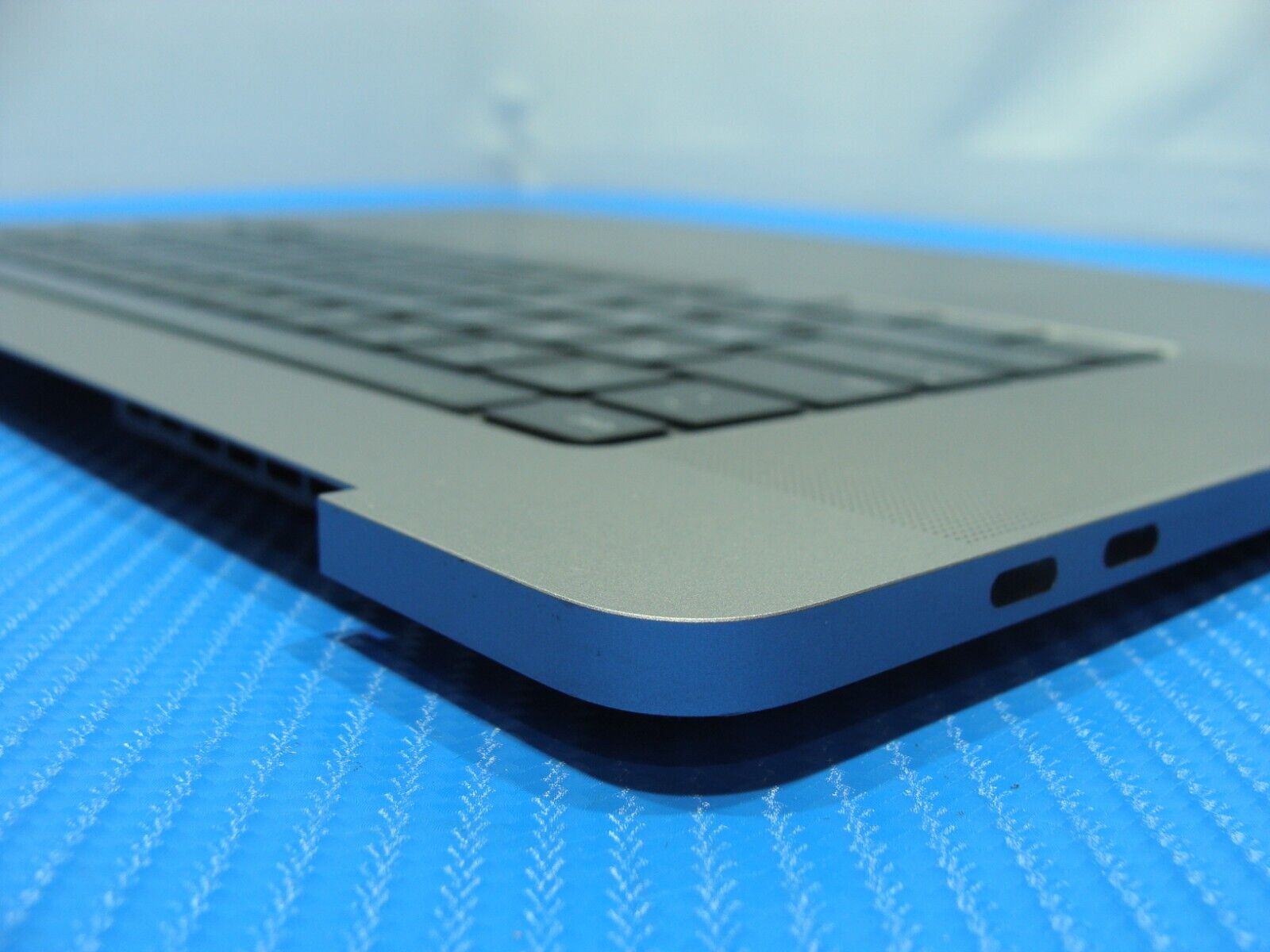 MacBook Pro A2141 16