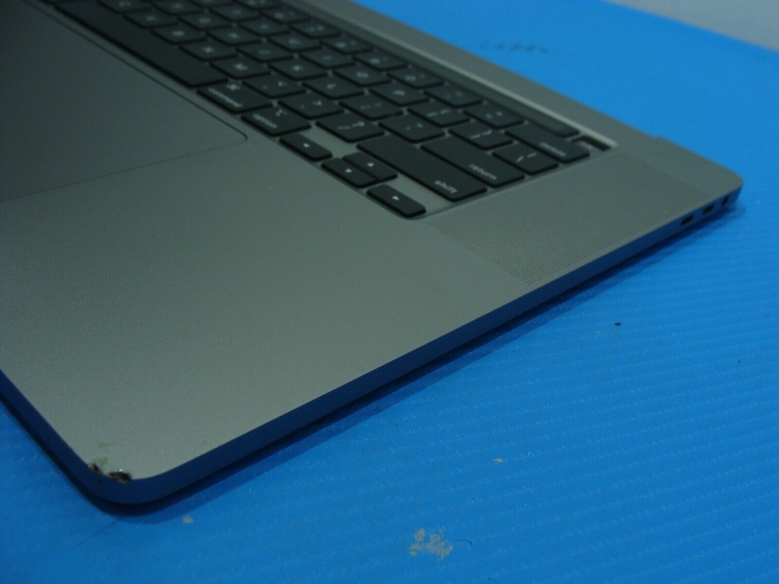 MacBook Pro 16