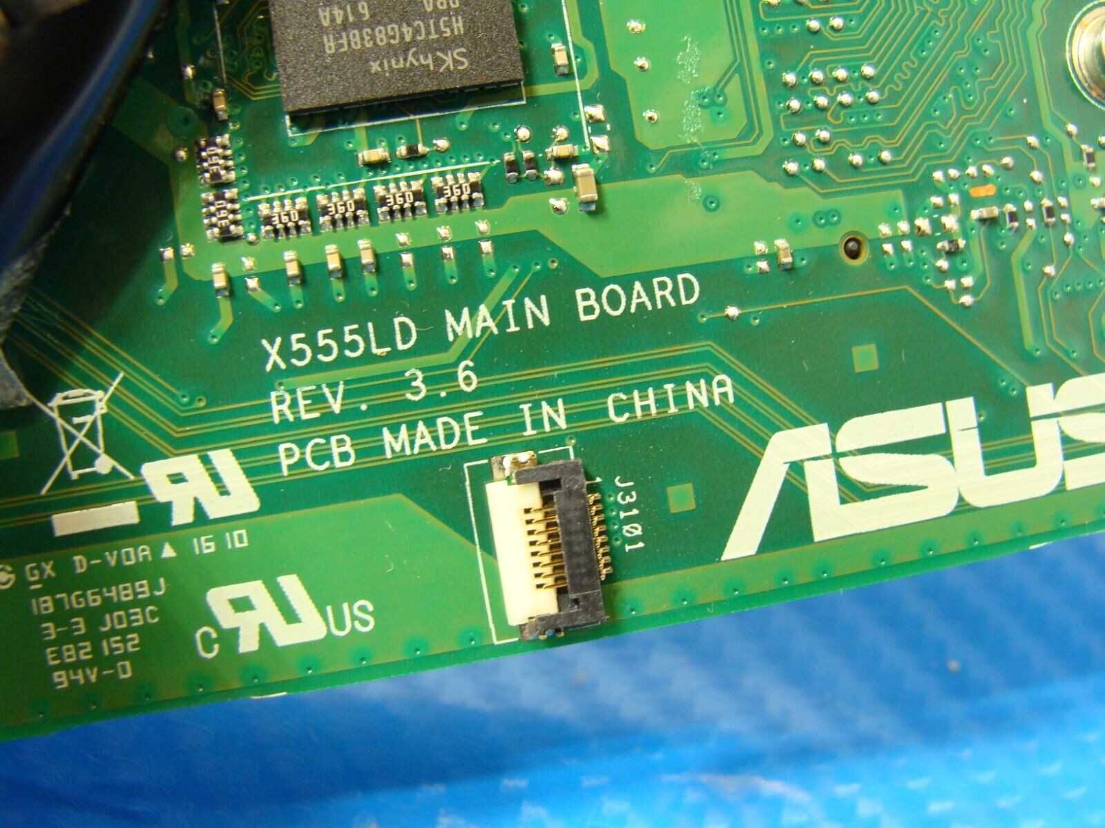 Asus F555LA-AB31 15.6