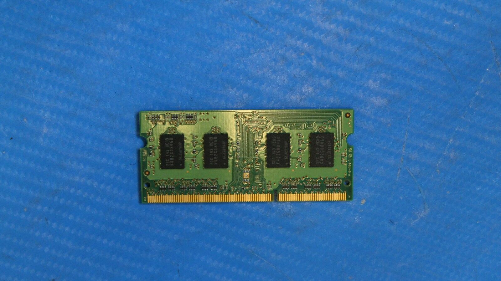 Apple A1278 Samsung 2GB 1Rx8 PC3-10600S SO-DIMM Memory RAM M471B5773DH0-CH9 Samsung