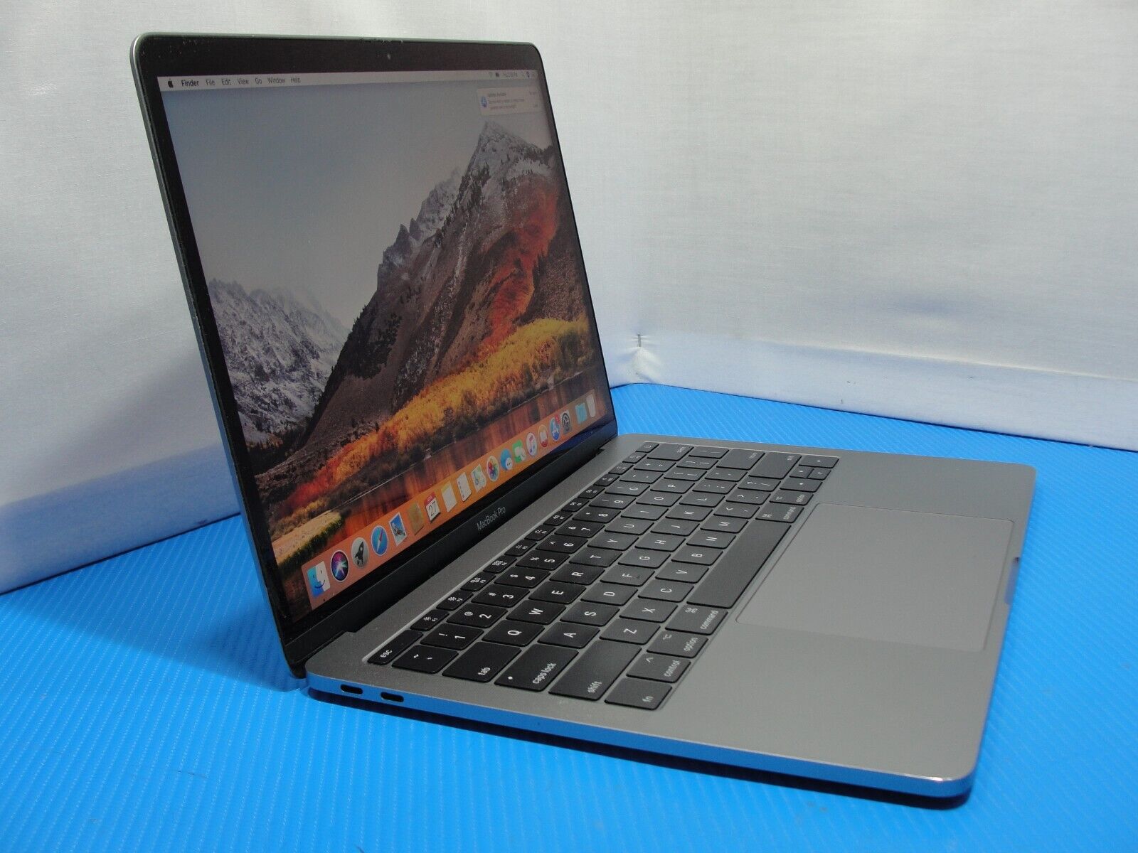 MacBook Pro 13