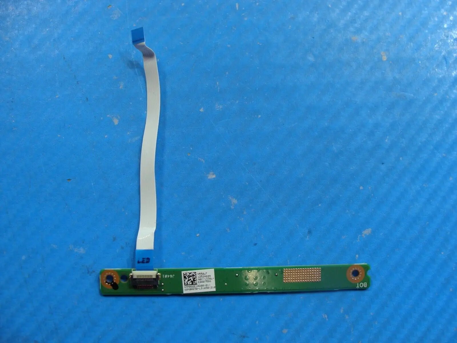 Asus 15.6 Q550LF-BBI7T07 Genuine LED Board w/Cable 69N0Q2E10D00 60NB0230-LD1030