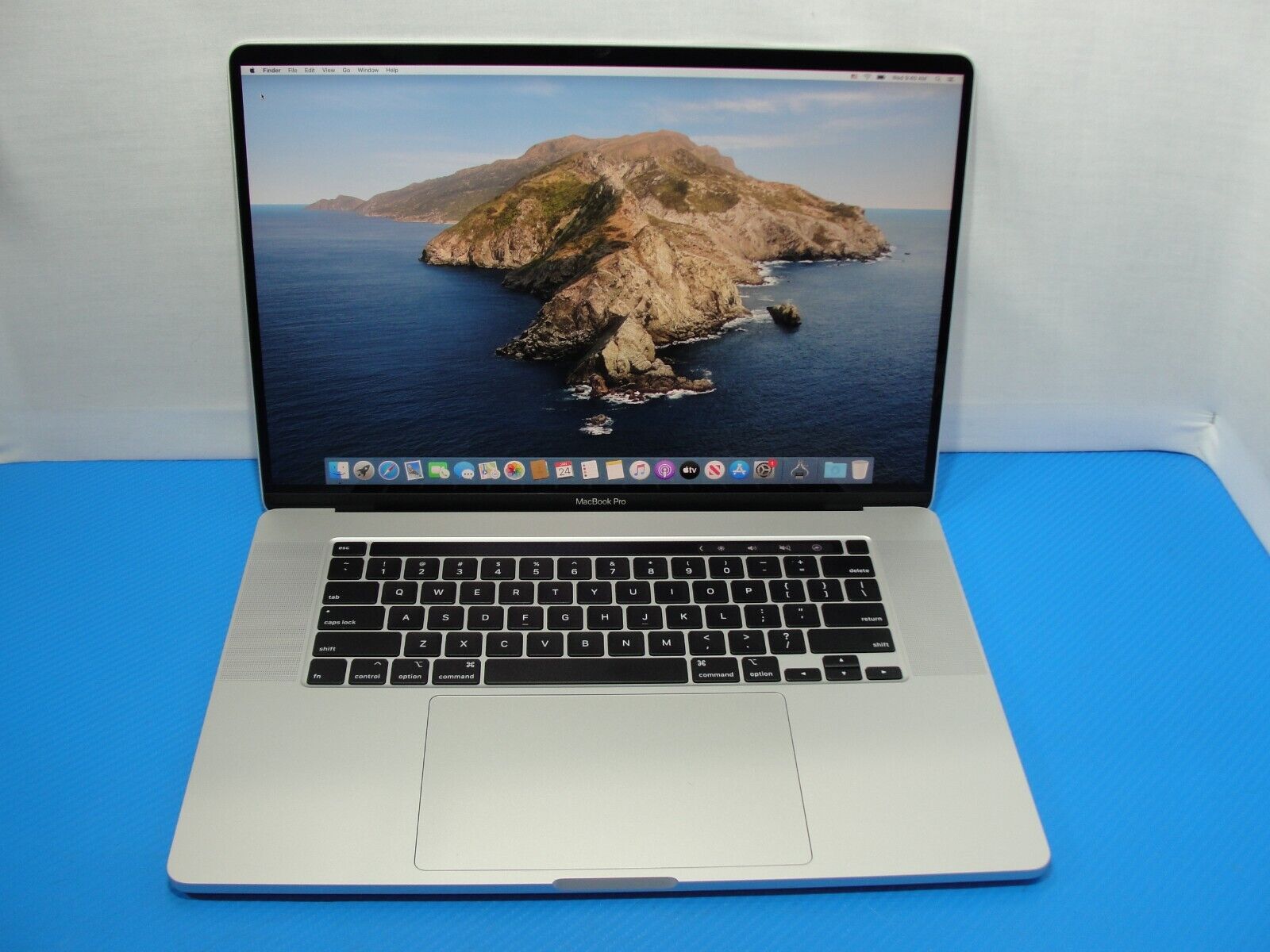 74 cycle! Apple MacBook Pro 16 A2141 2019 i7-9750H 16GB 512GB Radeon Pro 5300M