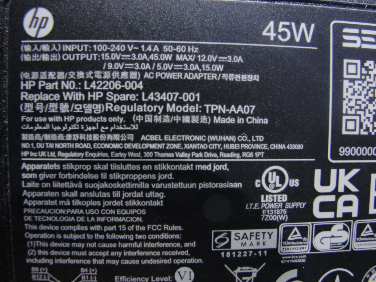 Genuine HP AC Power Adapter Charger 15.0V 3.0A 45W TPN-AA07 L42206-004