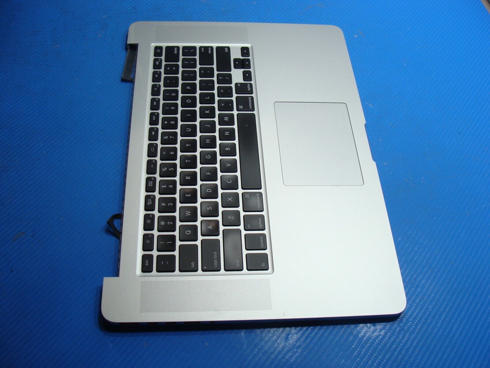 MacBook Pro 15” A1398 Mid 2015 MJLQ2LL/A Top Case w/Keyboard Touchpad 661-02536