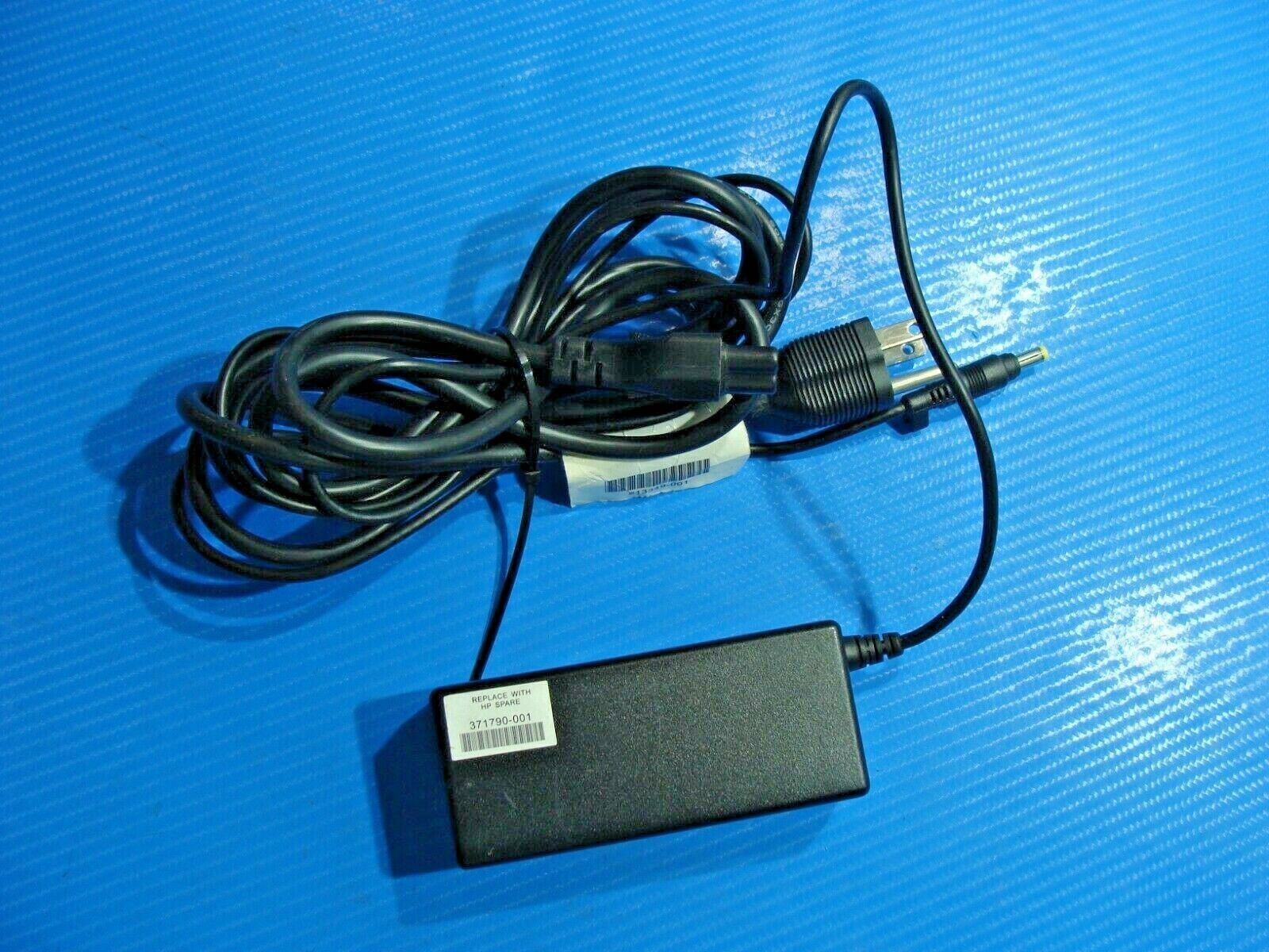 Genuine HP AC Power Adapter Charger 65w P/N 239427-004 18.5V 3.5A 