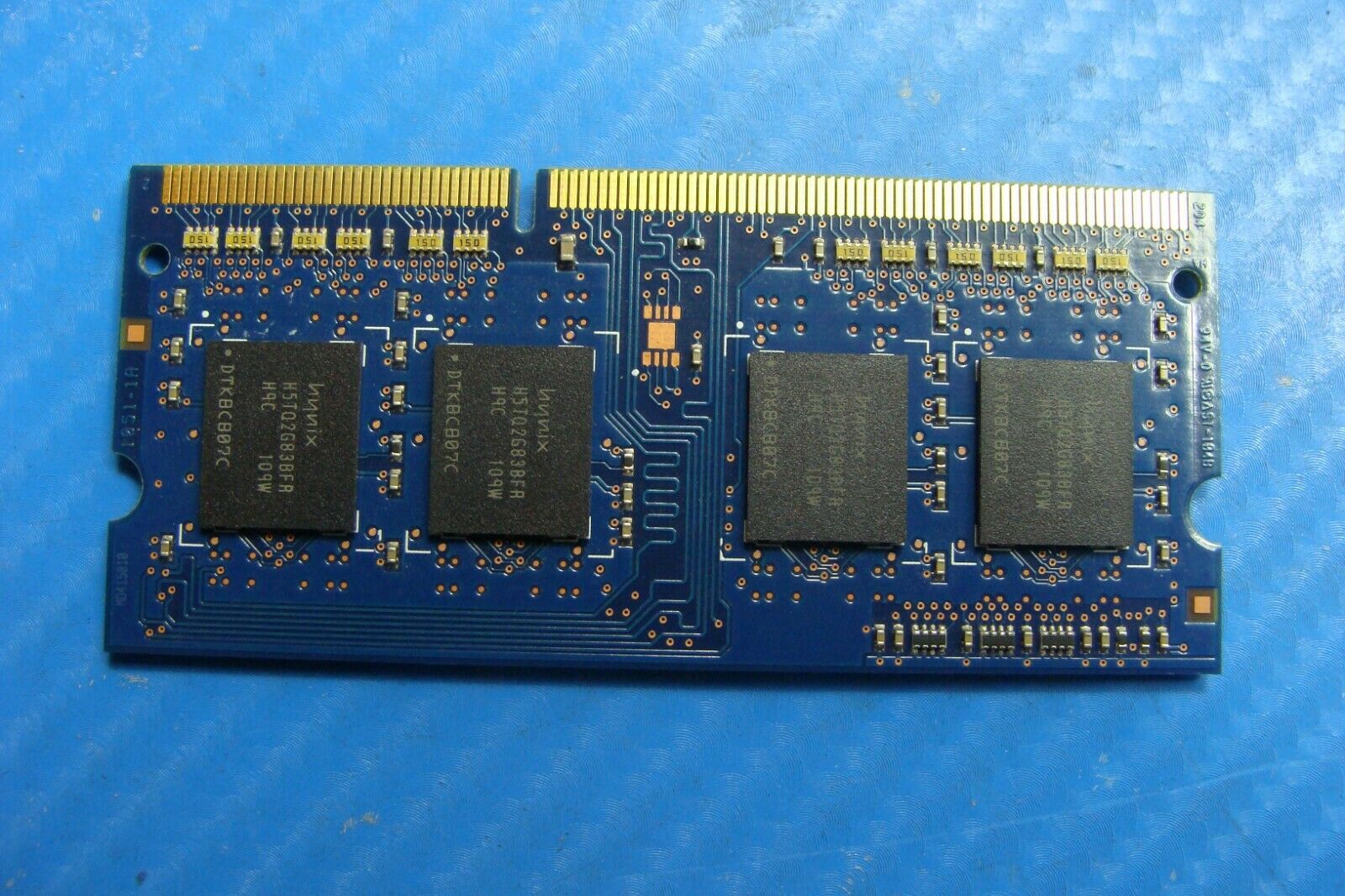 MacBook Pro A1278 Hynix 2Gb Memory RAM SO-DIMM pc3-10600s hmt325s6bfr8c-h9 