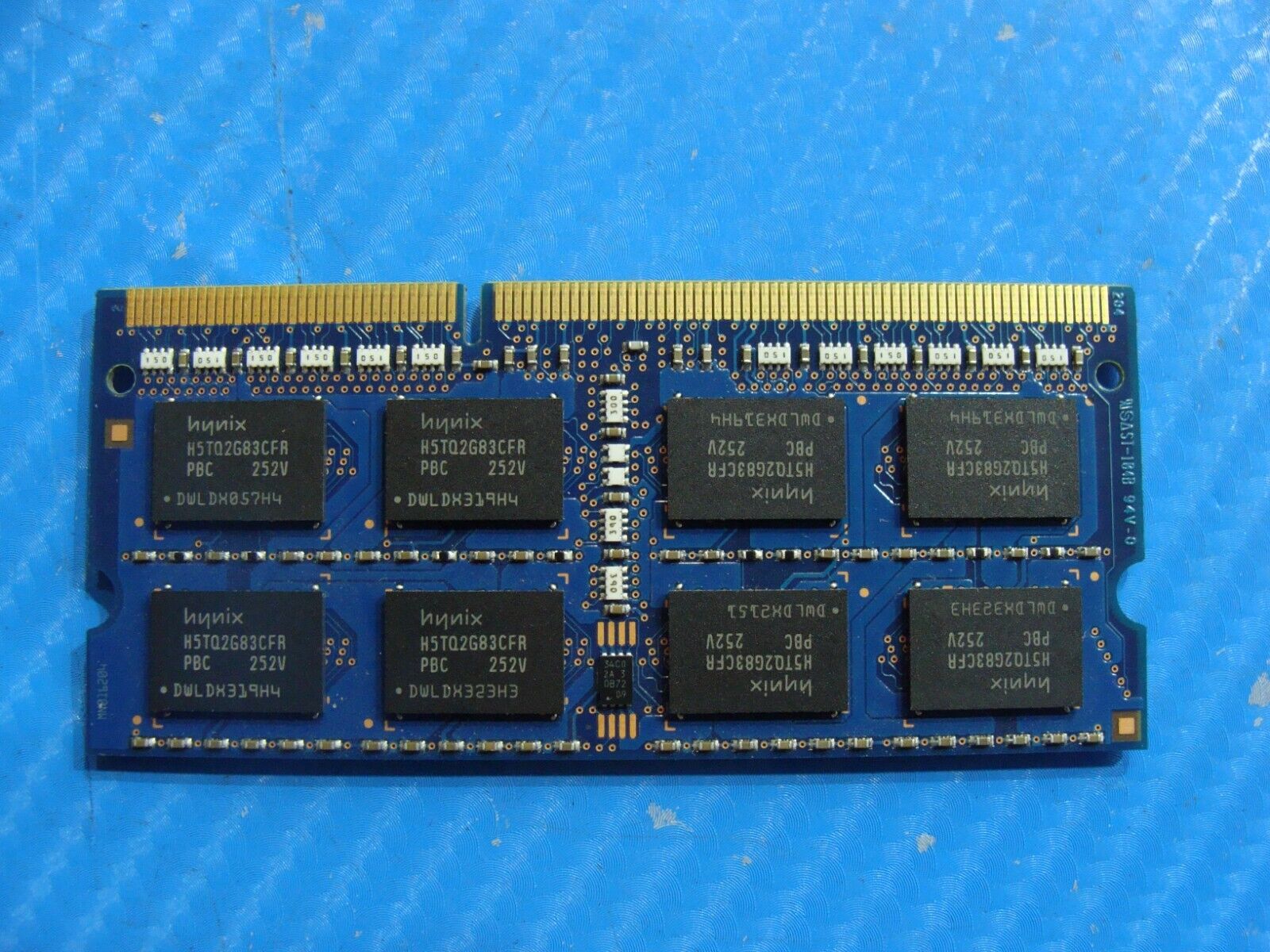 MacBook Pro A1278 MD102LL SK Hynix 4GB 2Rx8 Memory RAM SO-DIMM HMT351S6CFR8C-PB