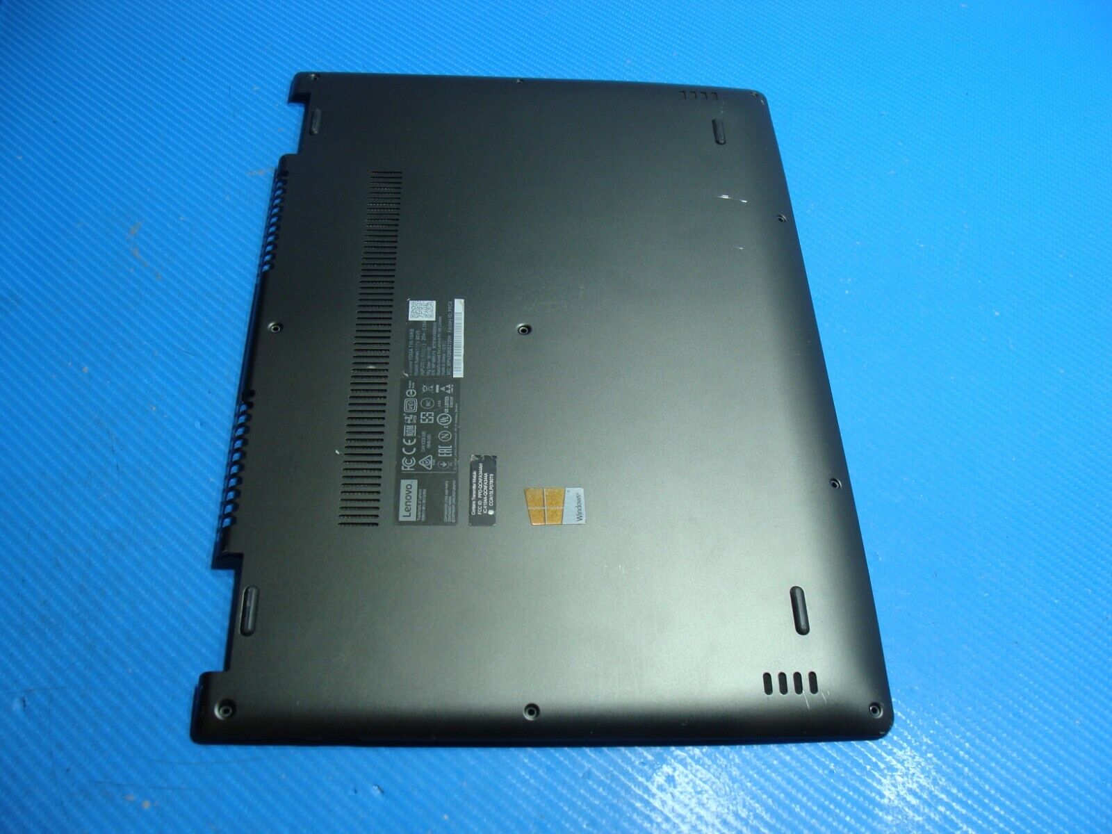 Lenovo Yoga 710-15IKB 15.6