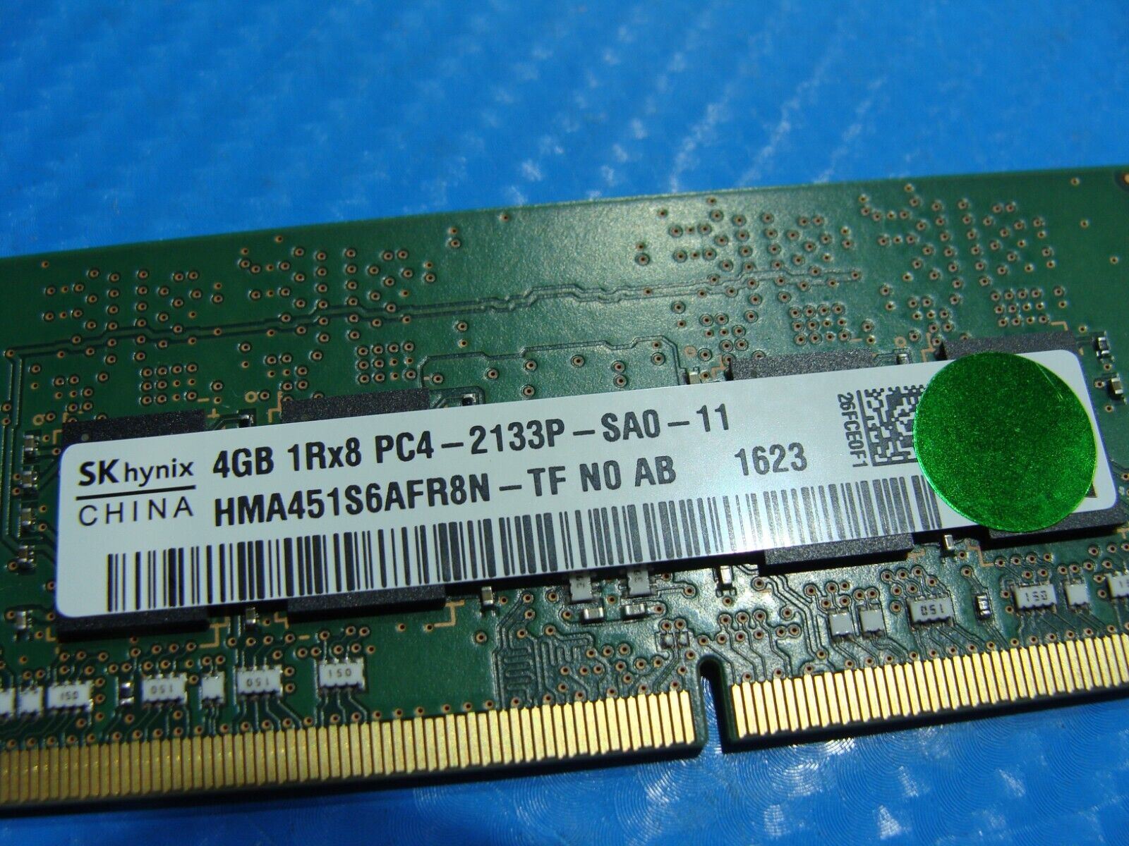 Dell 13 7368 SK Hynix 4GB 1Rx8 PC4-2133P Memory RAM SO-DIMM HMA451S6AFR8N-TF