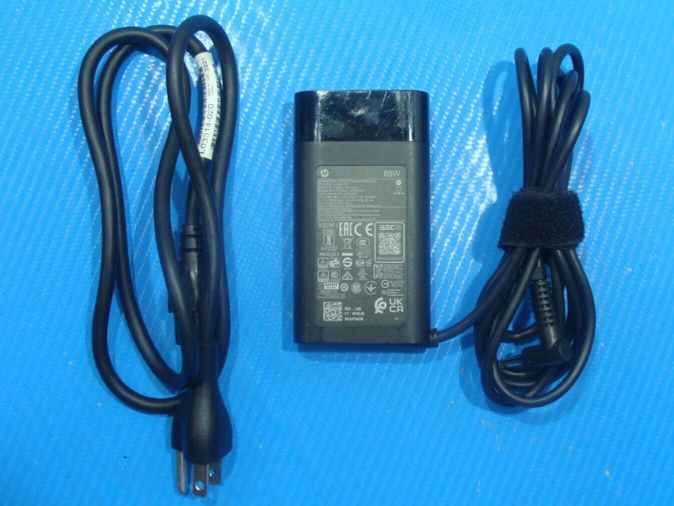 Genuine HP Laptop Charger L23960-001, L24008-001, TPN-LA14 65W AC Adapter