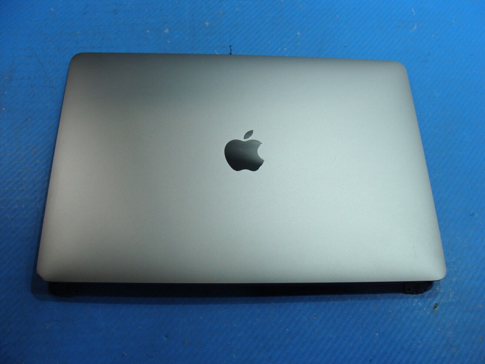 MacBook Pro A2338 13