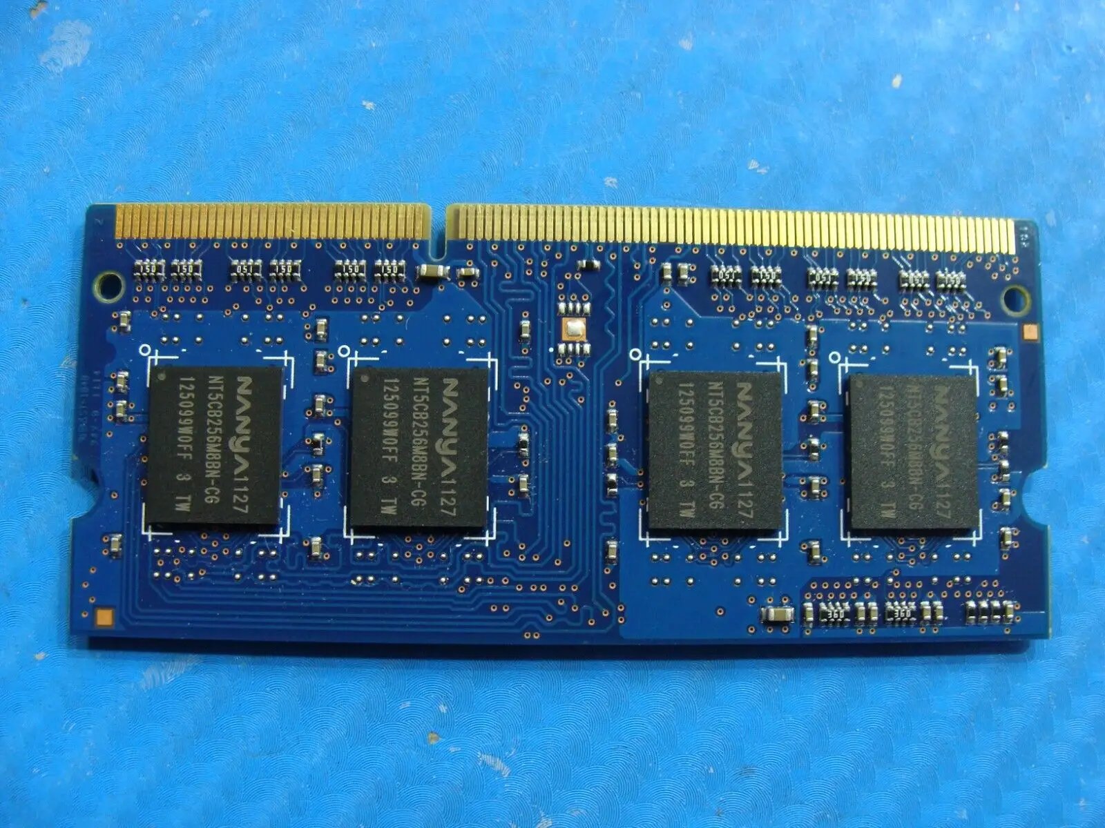 Dell 14R N4110 Nanya 2GB 1Rx8 PC3-10600S Memory RAM SO-DIMM NT2GC64B88B0NS-CG