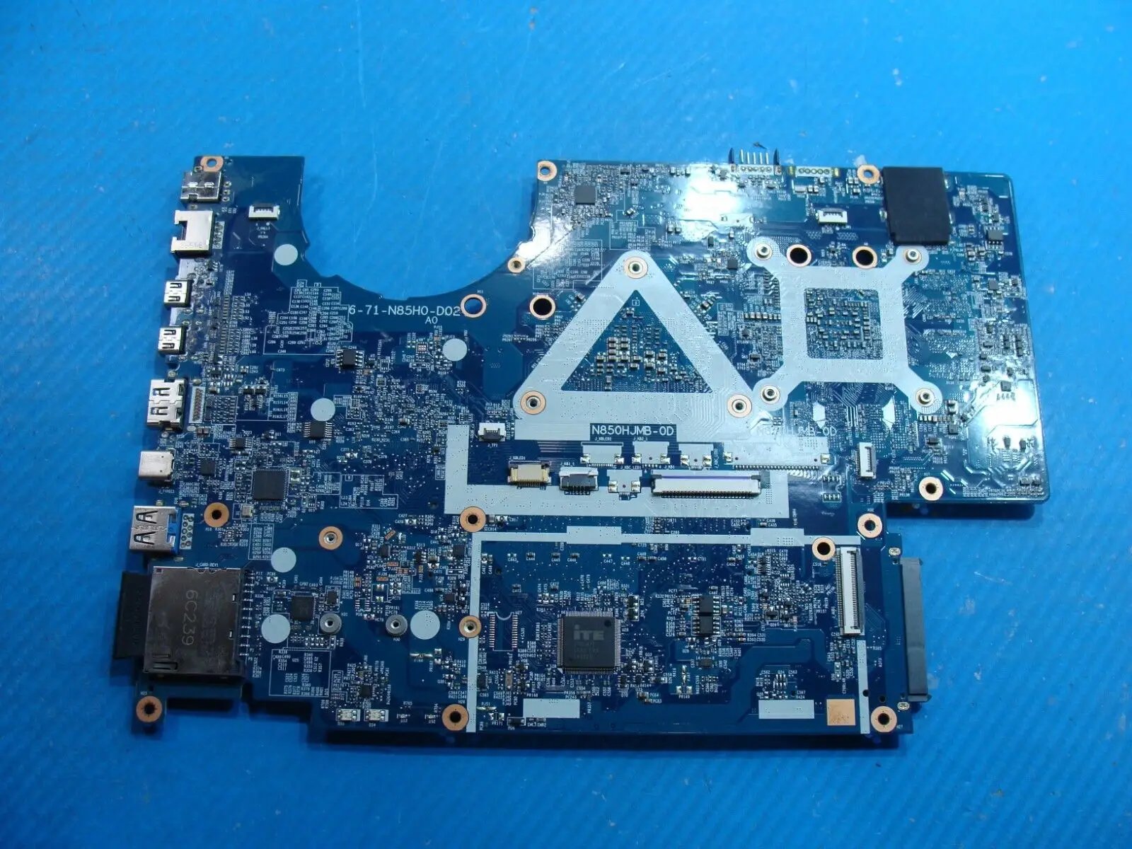 Gigabyte Salore 15 15.6