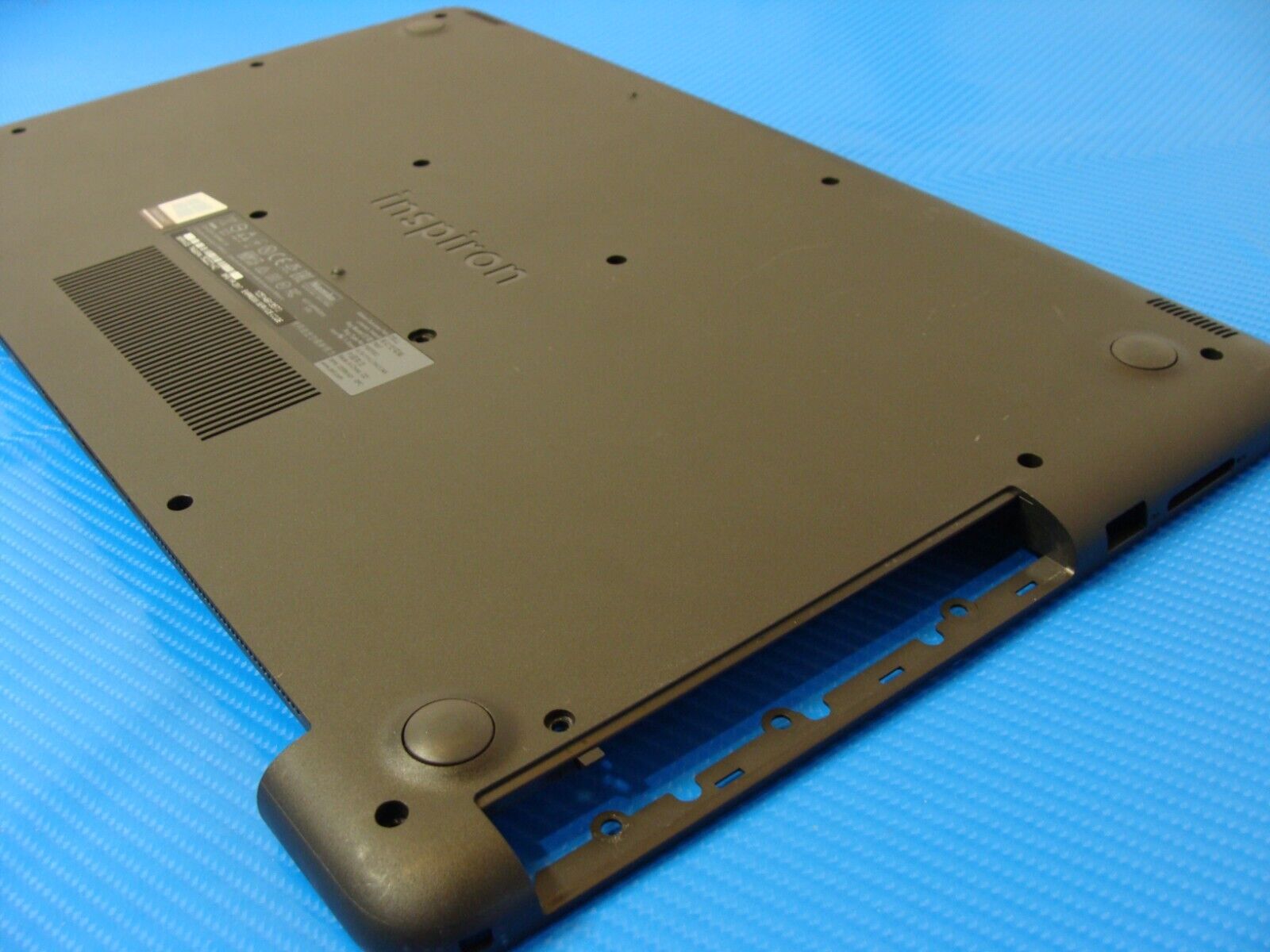 Dell Inspiron 15.6” 5565 Genuine Bottom Case Base Cover T7J6N AP1P6000200