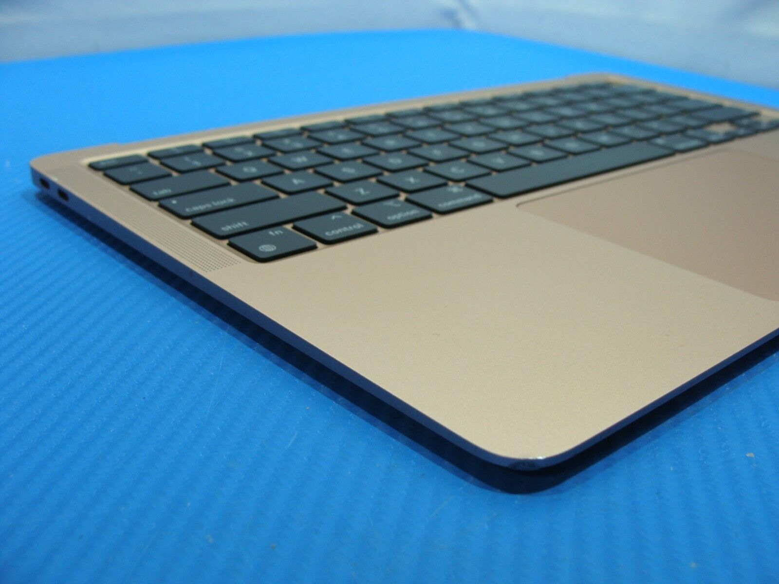 MacBook Air A2337 13