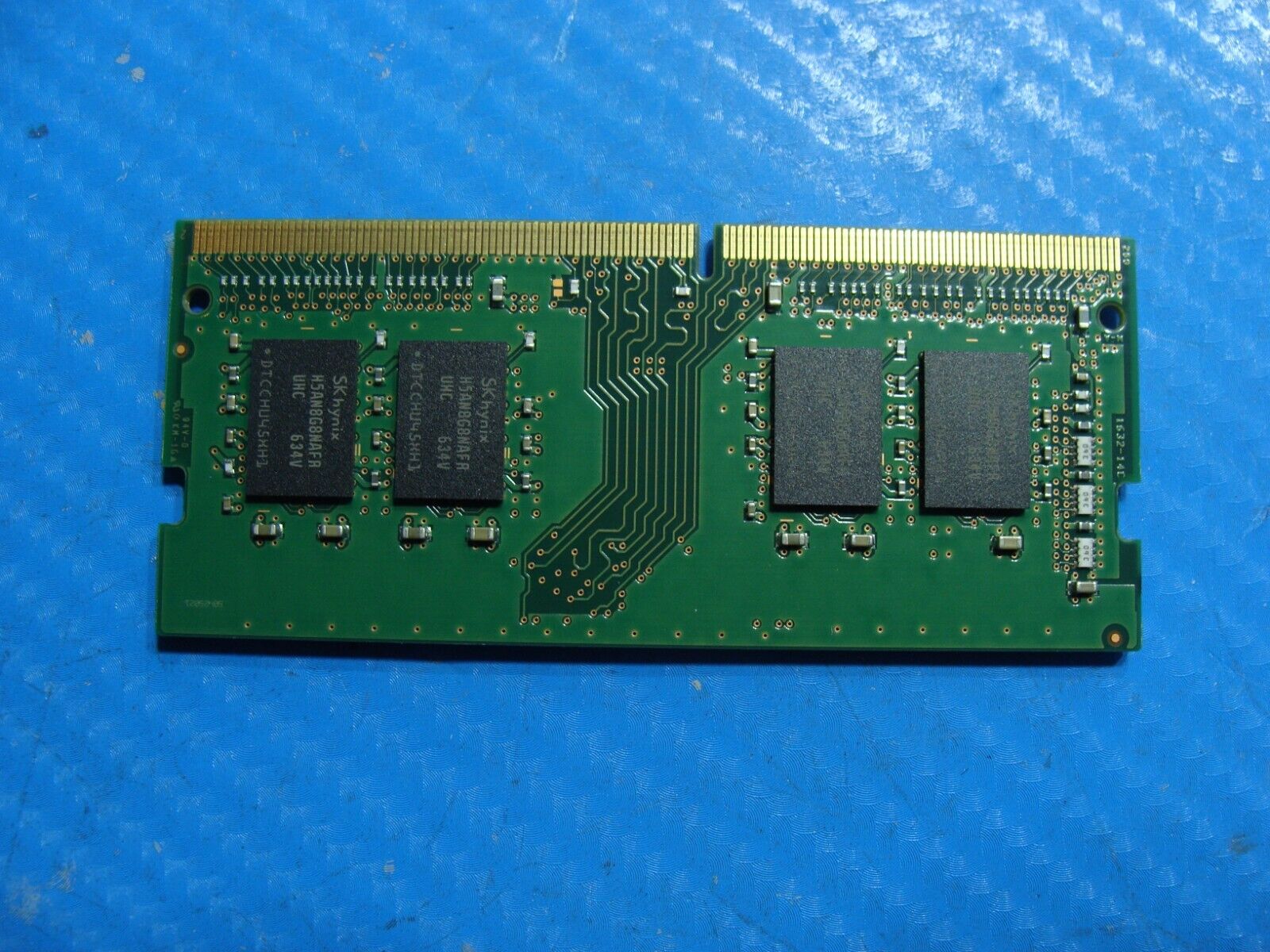 Dell 15 7579 SK Hynix 8GB 1Rx8 PC4-2400T Memory RAM SO-DIMM HMA81GS6AFR8N-UH