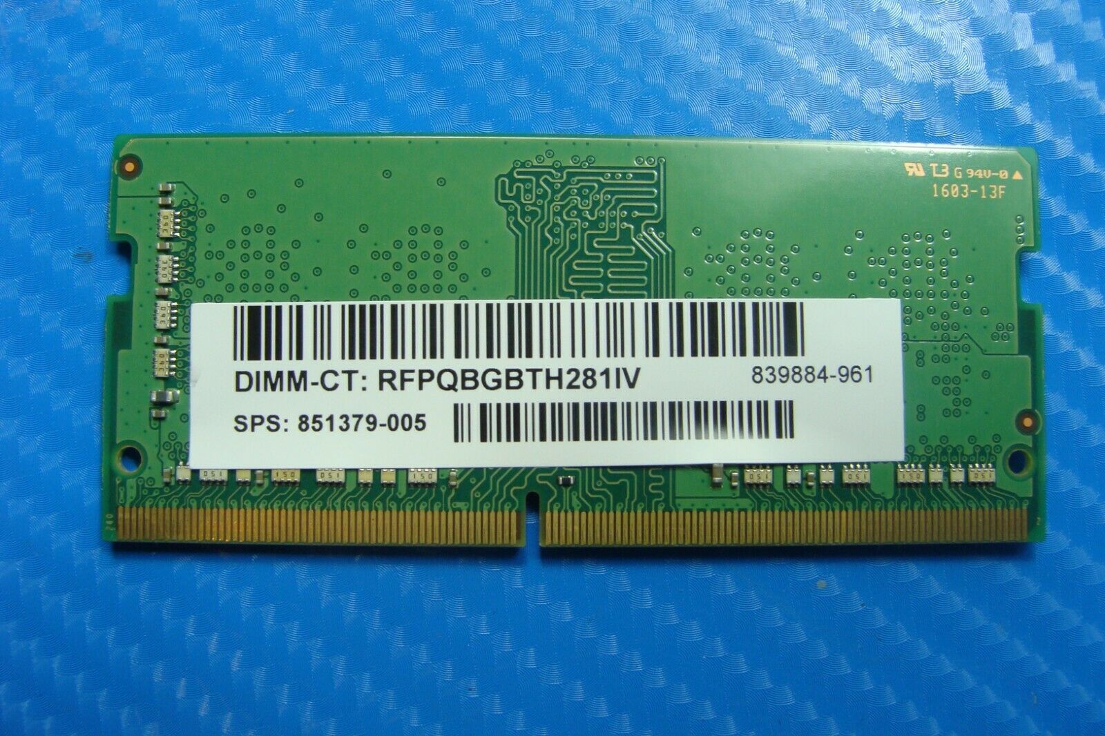 HP m3-u001dx Samsung 2Gb 1rx16 pc4-2133p SO-DIMM Memory RAM m471a5644eb0-cpb 