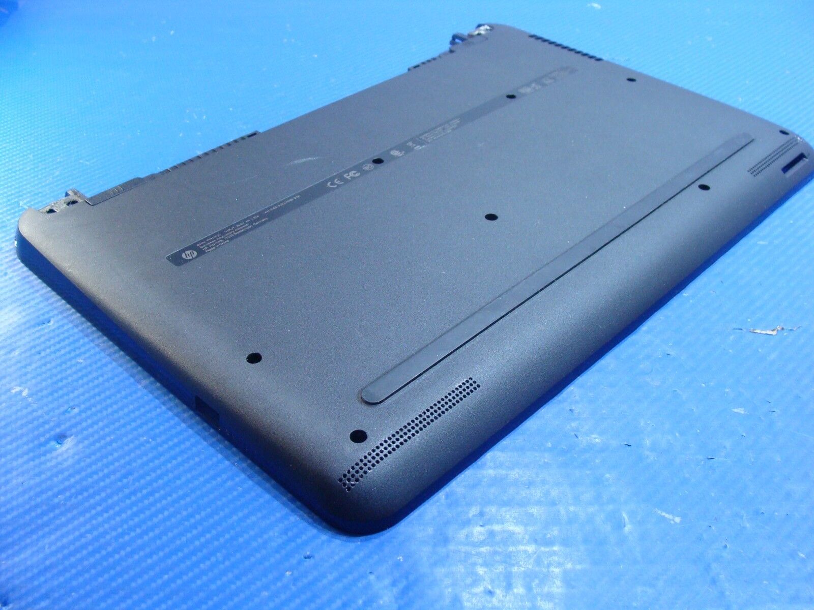 HP Notebook 14 14-an013nr Genuine Laptop Bottom Base Case Cover 858072-001