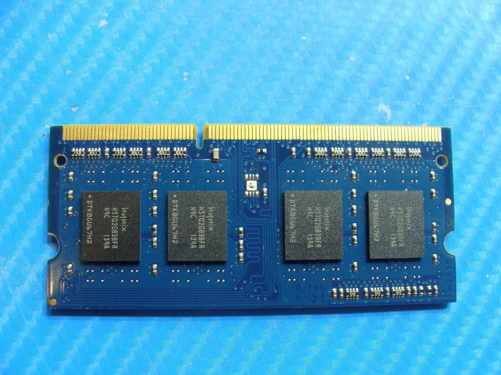 Dell M4700 Kingston 2GB 1Rx8 Memory RAM SO-DIMM 9995417-079.A00G XXP4XH-HYB