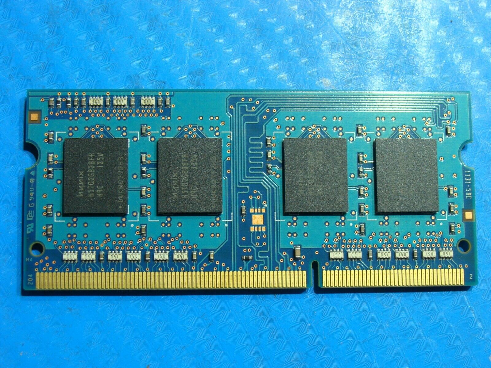 MacBook Pro A1286 Hynix 2GB Memory SO-DIMM PC3-10600S-9-10-B1 HMT325S6BFR8C-H9 