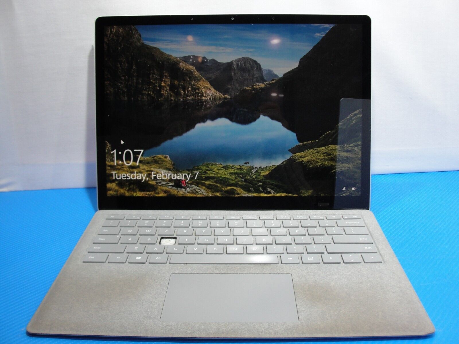 LOT Microsoft Surface Laptop 2 13.5