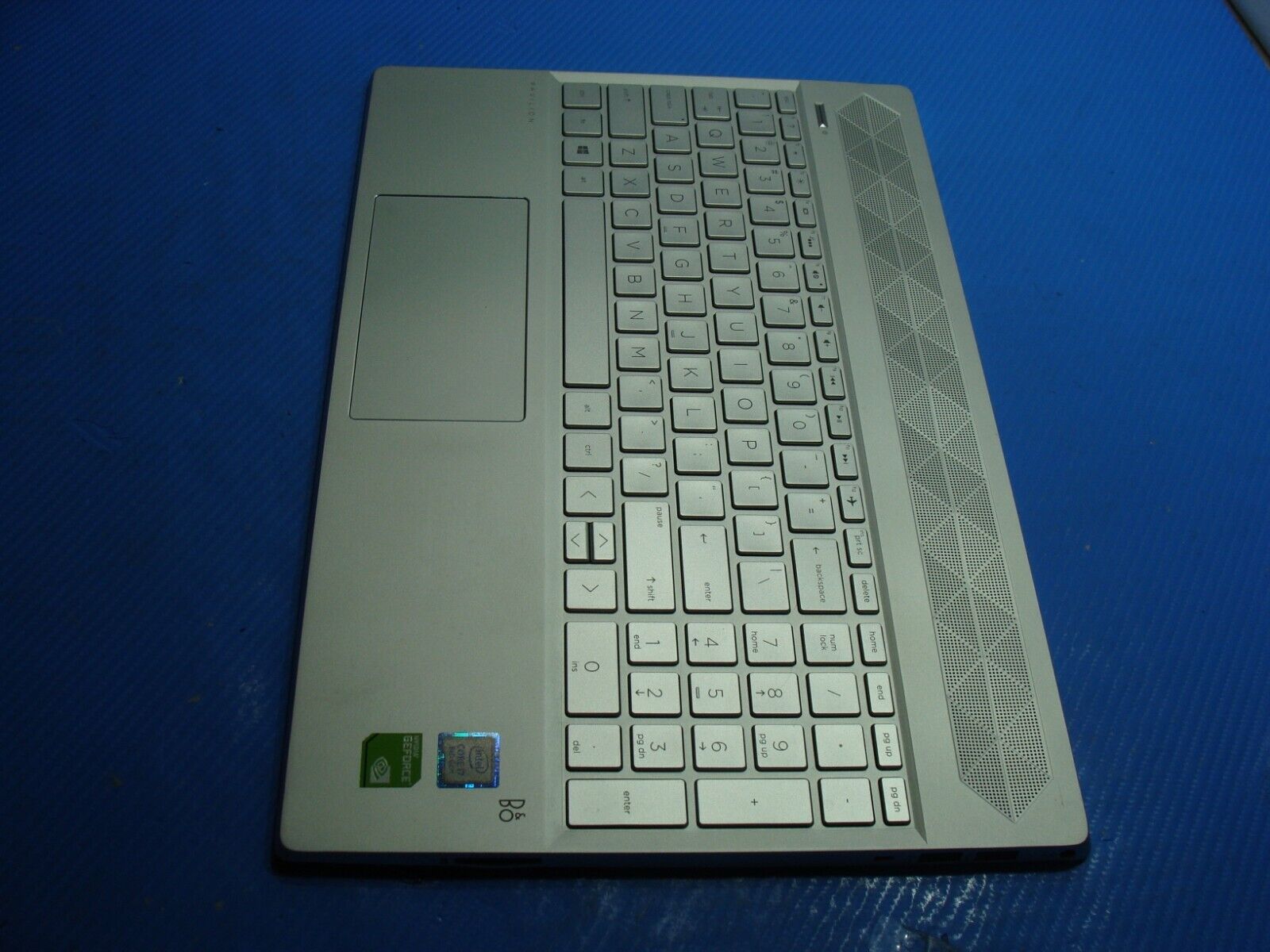 HP Pavilion 15-cs0073cl 15.6