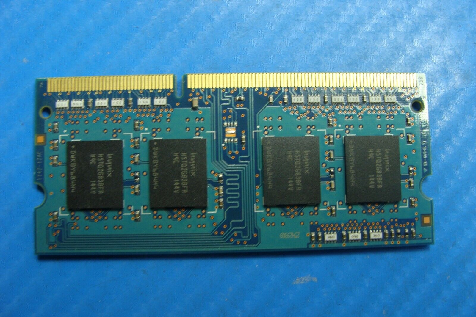 MacBook Pro A1278 So-Dimm Hynix 2Gb Memory Ram pc3-10600s hmt325s6bfr8c-h9 