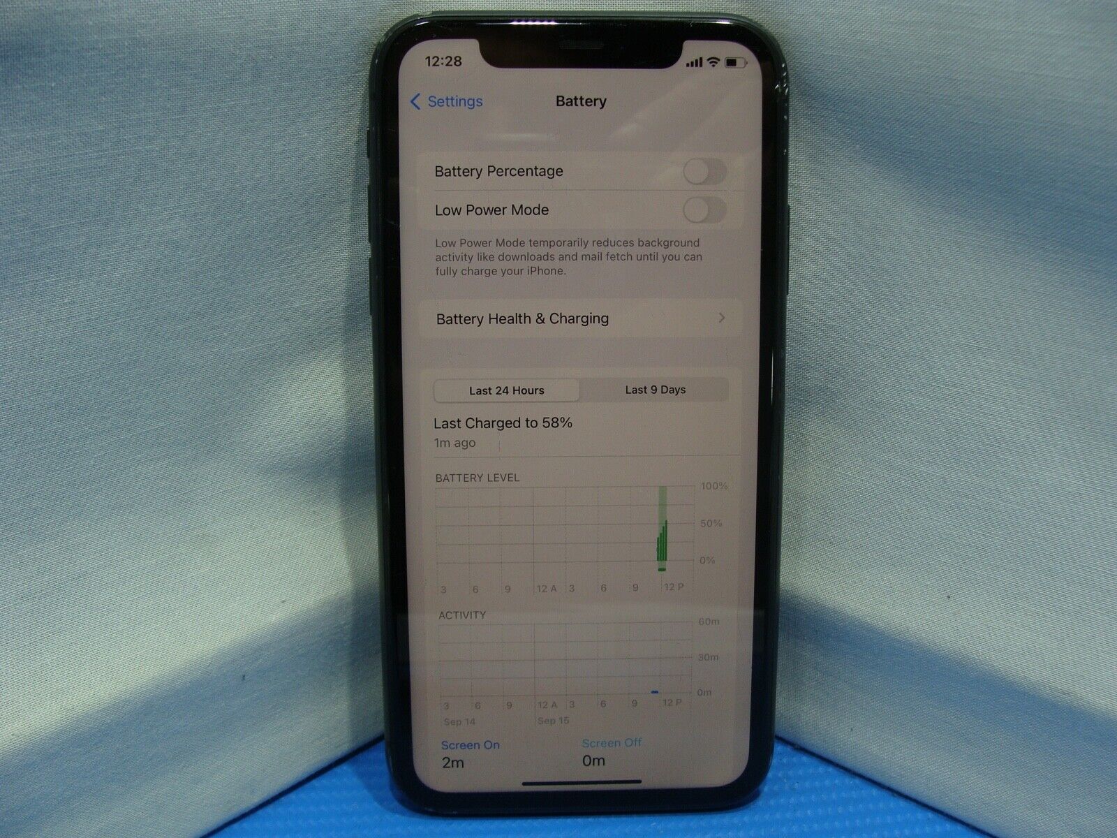 Powerful 92% Battery iPhone 11 MHC43LL/A 64Gb - Factory Unlocked - Deep Grey