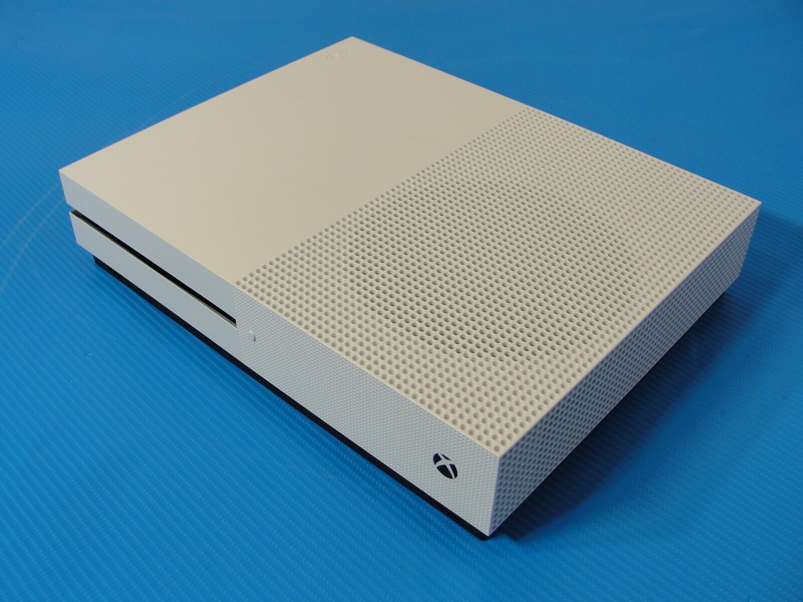 Microsoft Xbox One S 500GB - White /READ