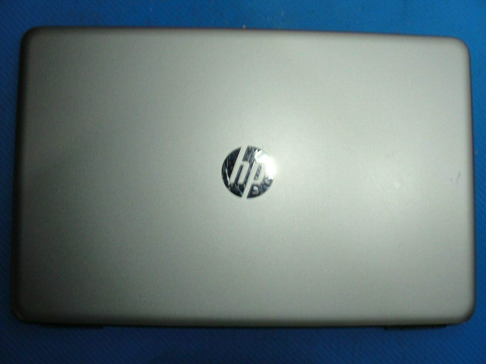 HP Pavilion 15-au062nr 15.6