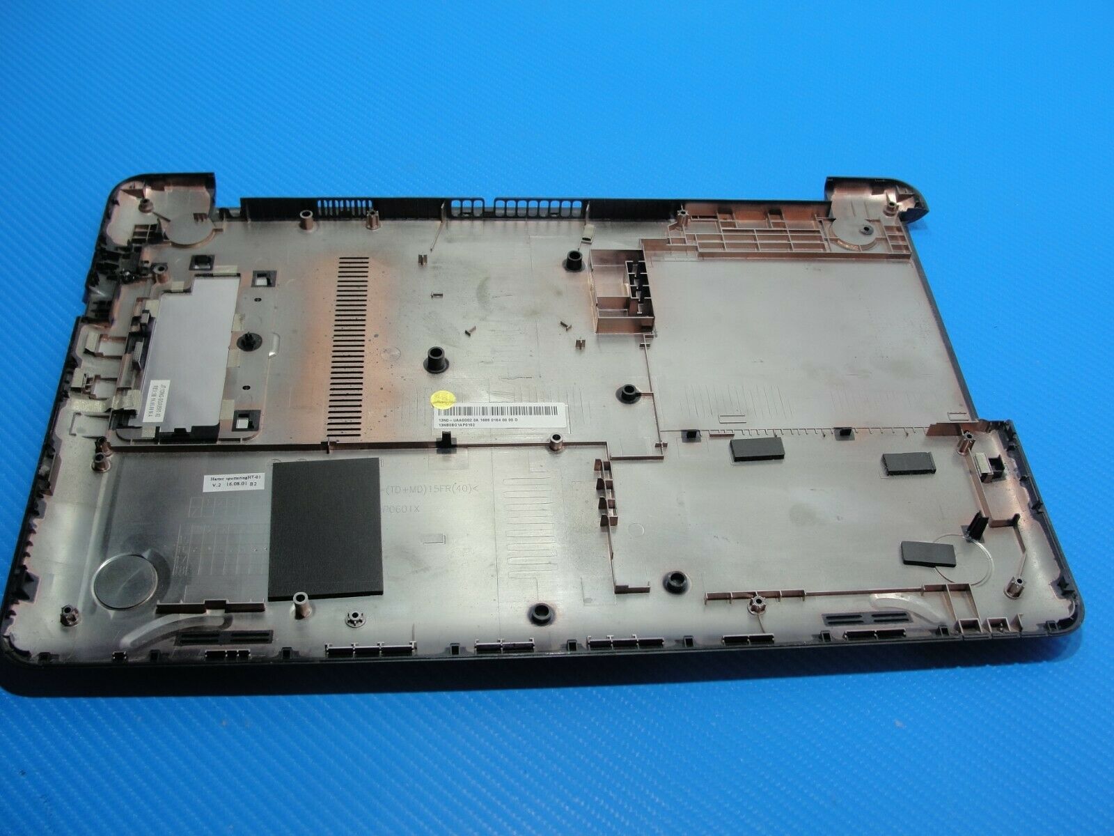 Asus R558UR-DM069T 15.6