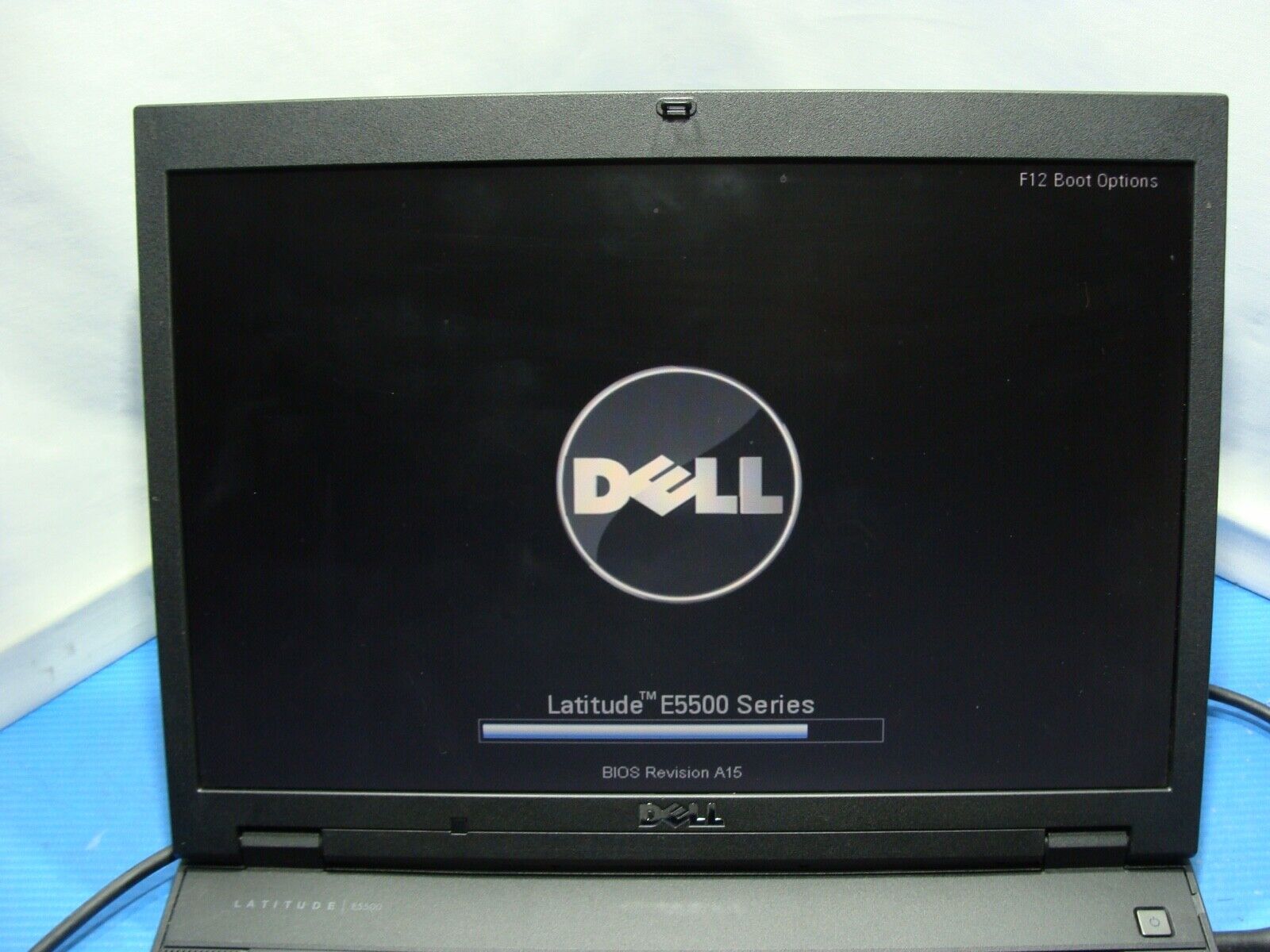 Parts Special GRAB Dell Latitude E5500 Intel Core 2 Duo P8700 2.53Ghz 2GB RAM