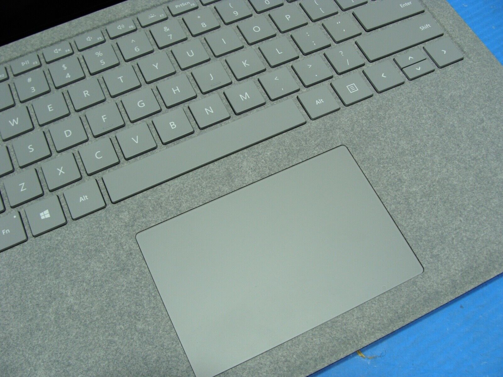 Grab Grade A Touch Microsoft Surface Laptop 2 Intel i5-8350U 8GB