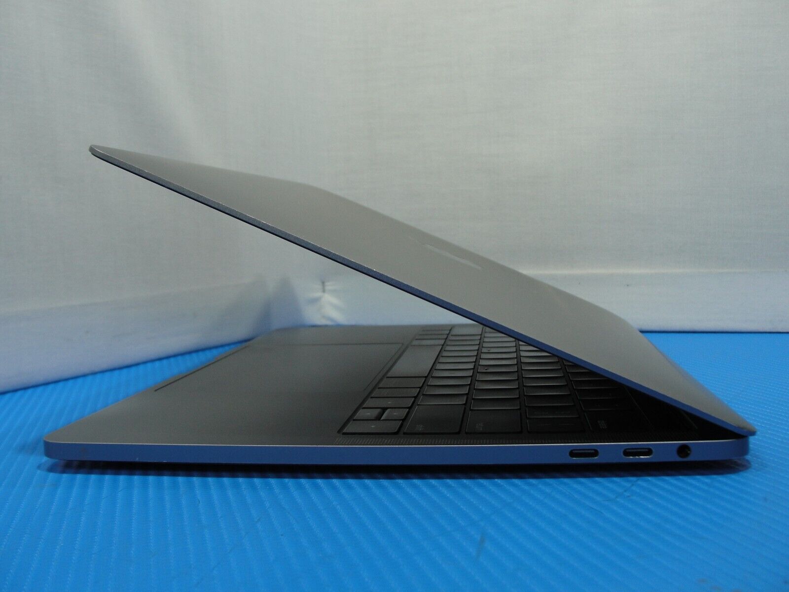 Apple MacBook Pro 13