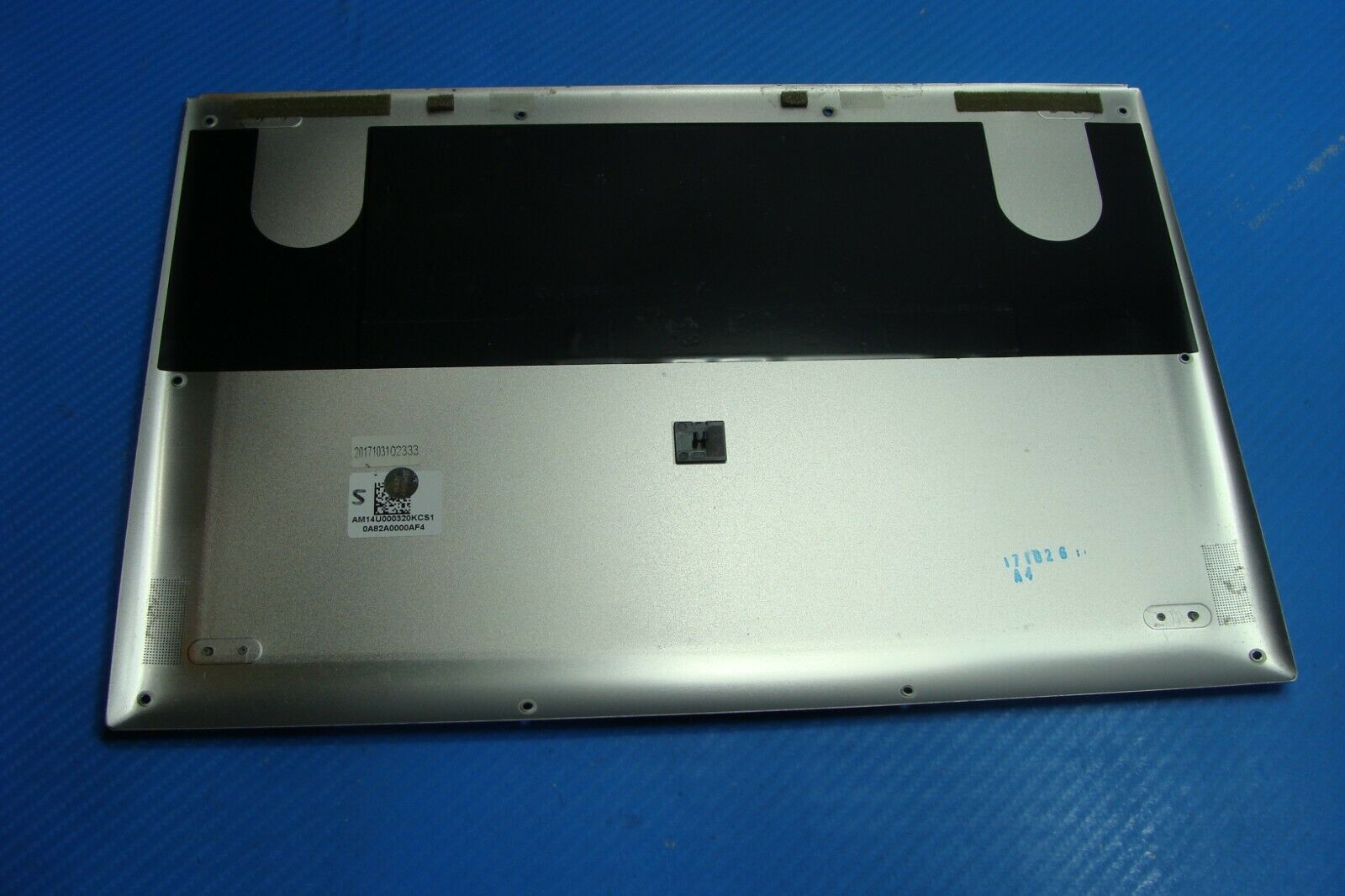 Lenovo Yoga 13.9