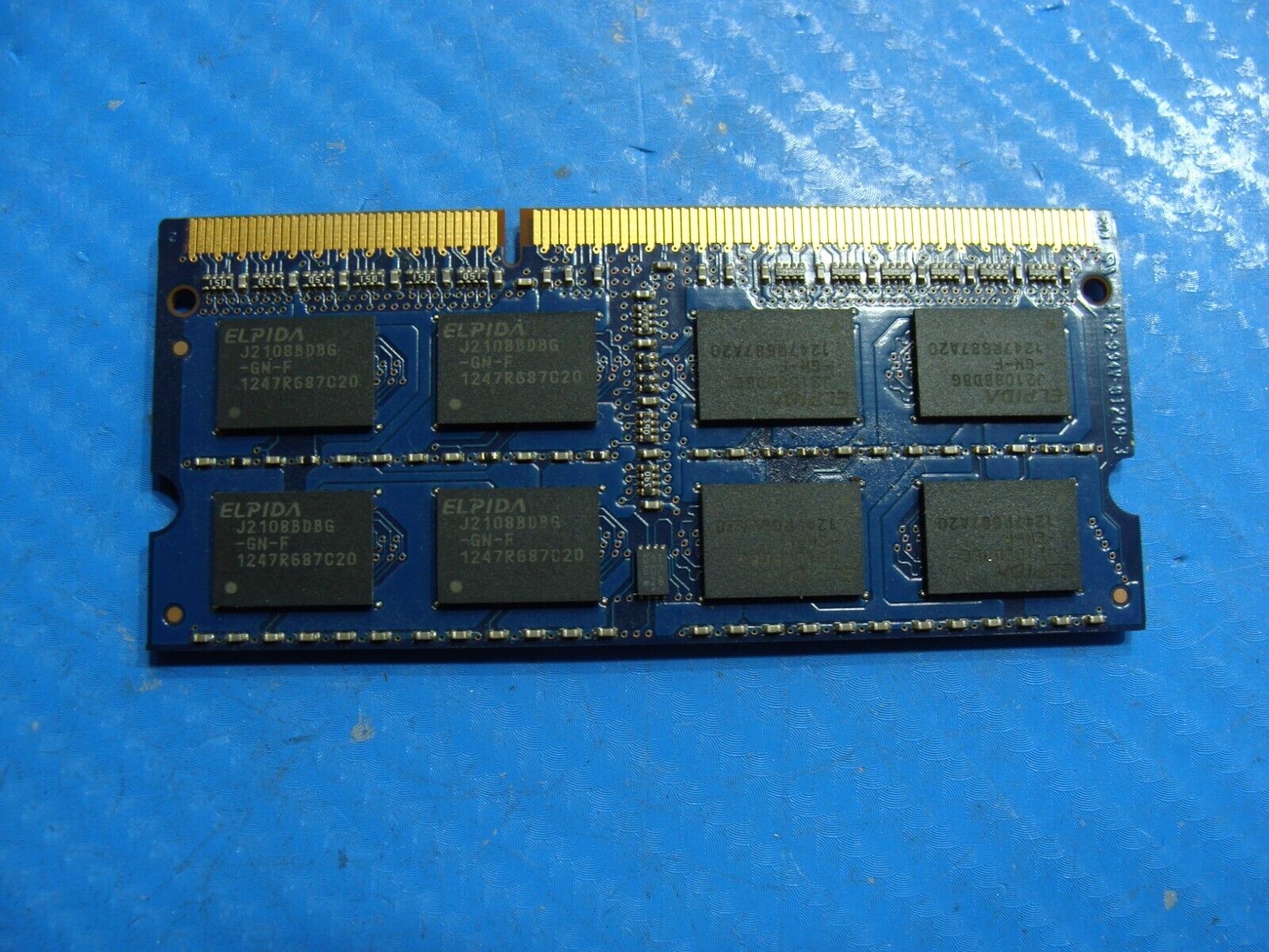 MacBook A1278 MD102LL/A So-Dimm Elpida 4Gb Memory PC3-12800S EBJ41UF8BDU0-GN-F