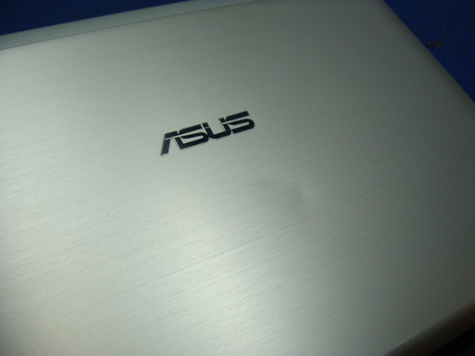 Asus UL20FT-XA1 12.1