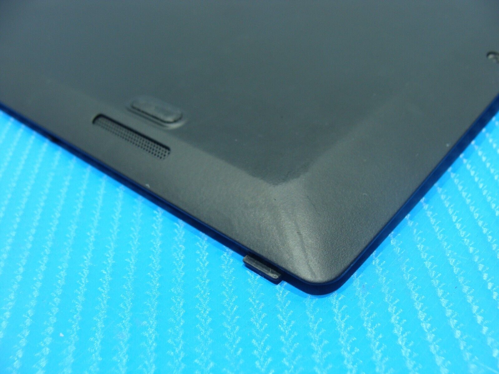 Lenovo ThinkPad 14” X1 Carbon 6th Gen Bottom Case Base Cover Black AM16R000600