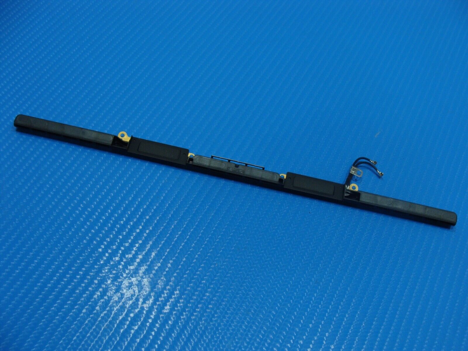 MacBook Pro A2159 2019 MUHN2LL/A MUHP2LL/A Rear Vent & Antenna Module 923-03211