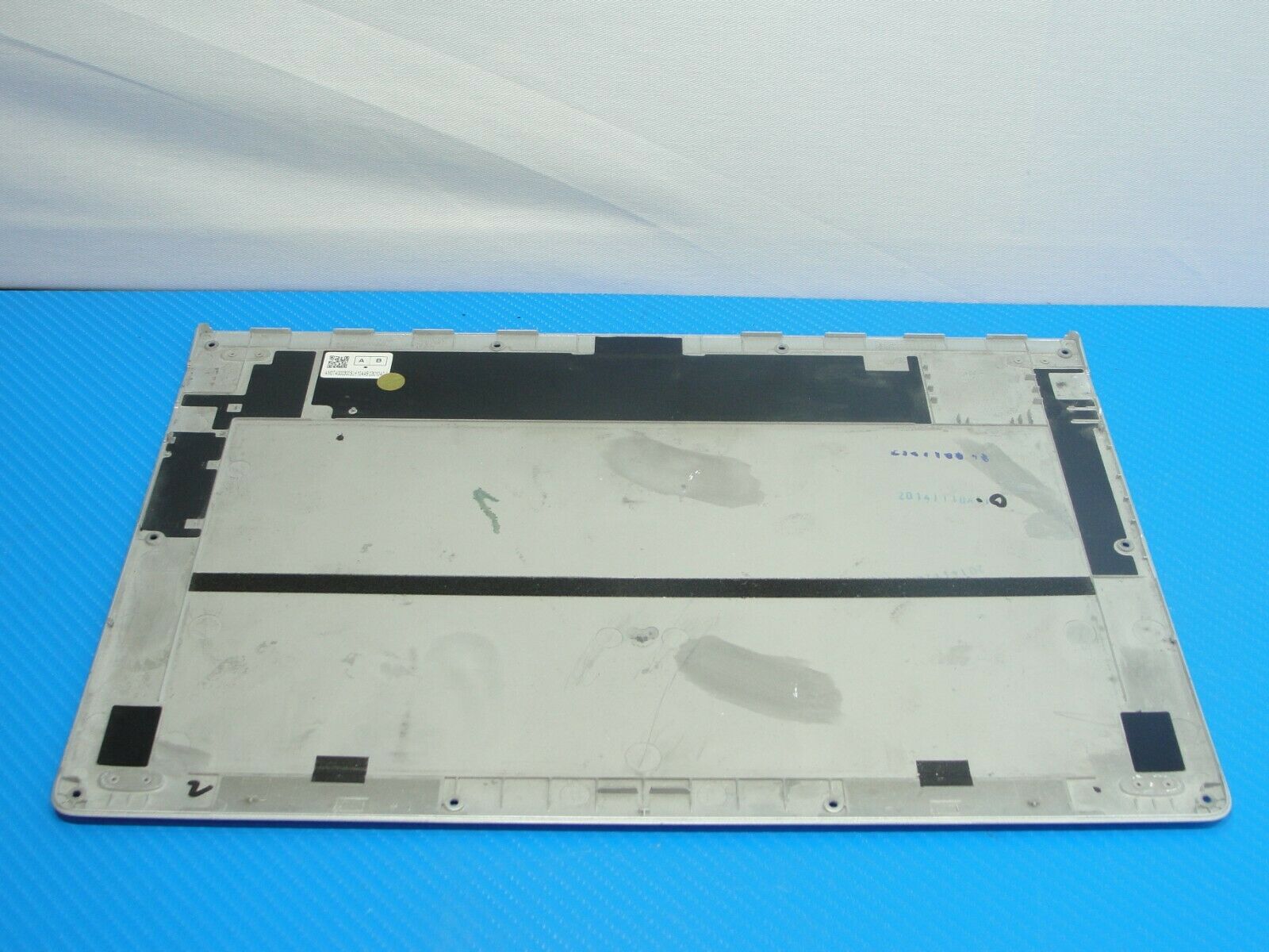 Lenovo Yoga 3 Pro 13.3' 1370 80HE OEM Bottom Case Silver AM0TA000300 Lenovo