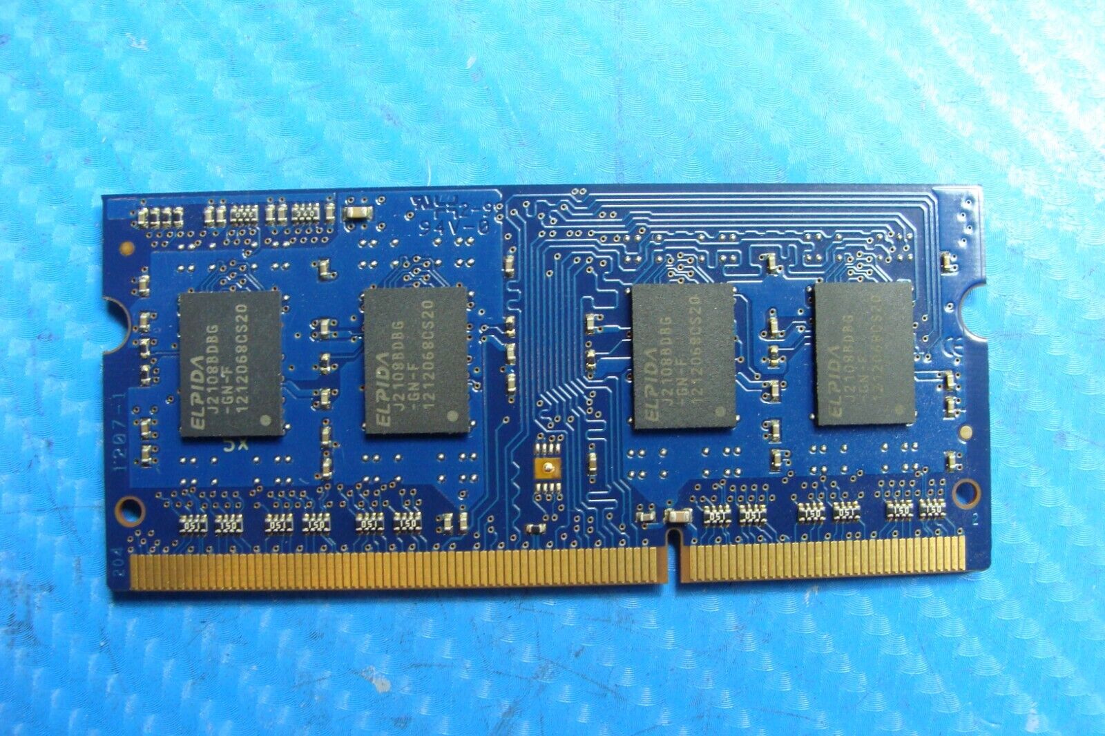 MacBook Pro A1278 Laptop Elpida 2Gb Memory pc3-12800s-11-10-b2 ebj20uf8bdu0-gn-f