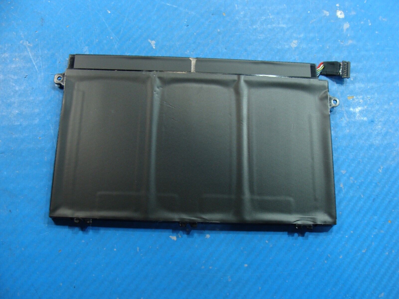 Lenovo ThinkPad 14” E495 OEM Battery 11.1V 45Wh 4120mAh L17M3P52 5B10W13889