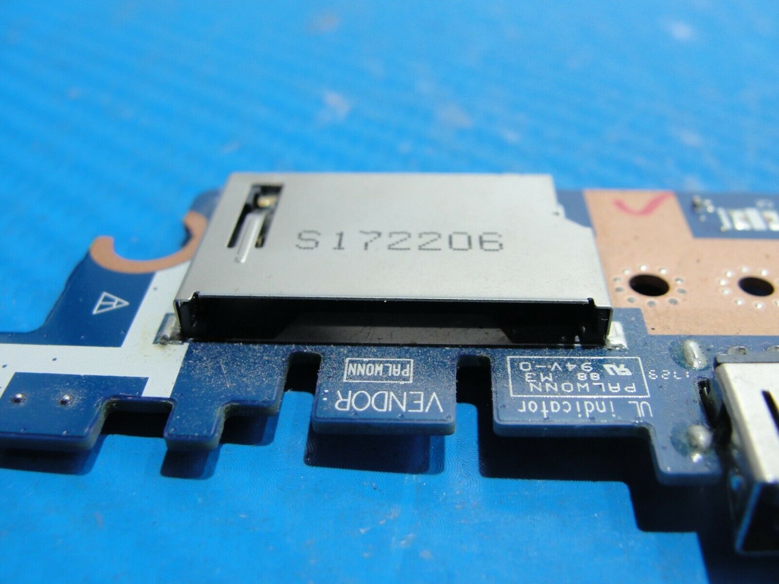 HP 15t-bs000 15.6