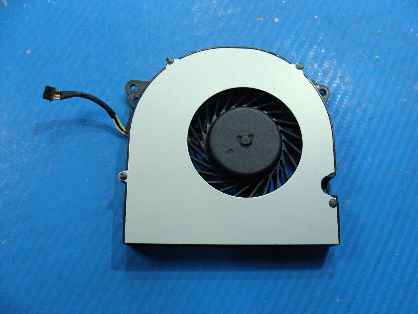 HP AIO 24-cb1256 Genuine Desktop CPU Cooling Fan BSB0905HB-00 M89669-001