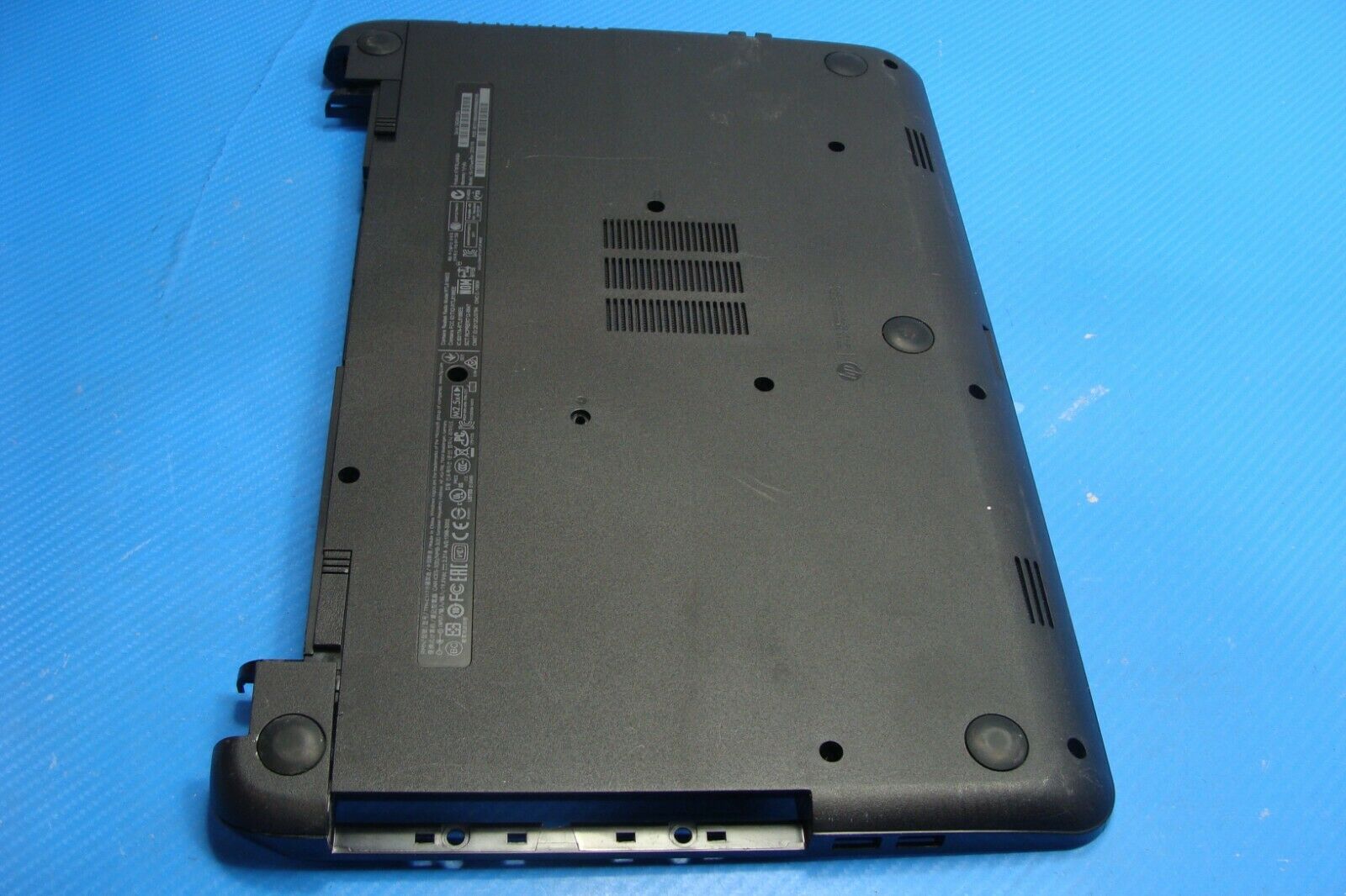 HP 15-r131wm 15.6