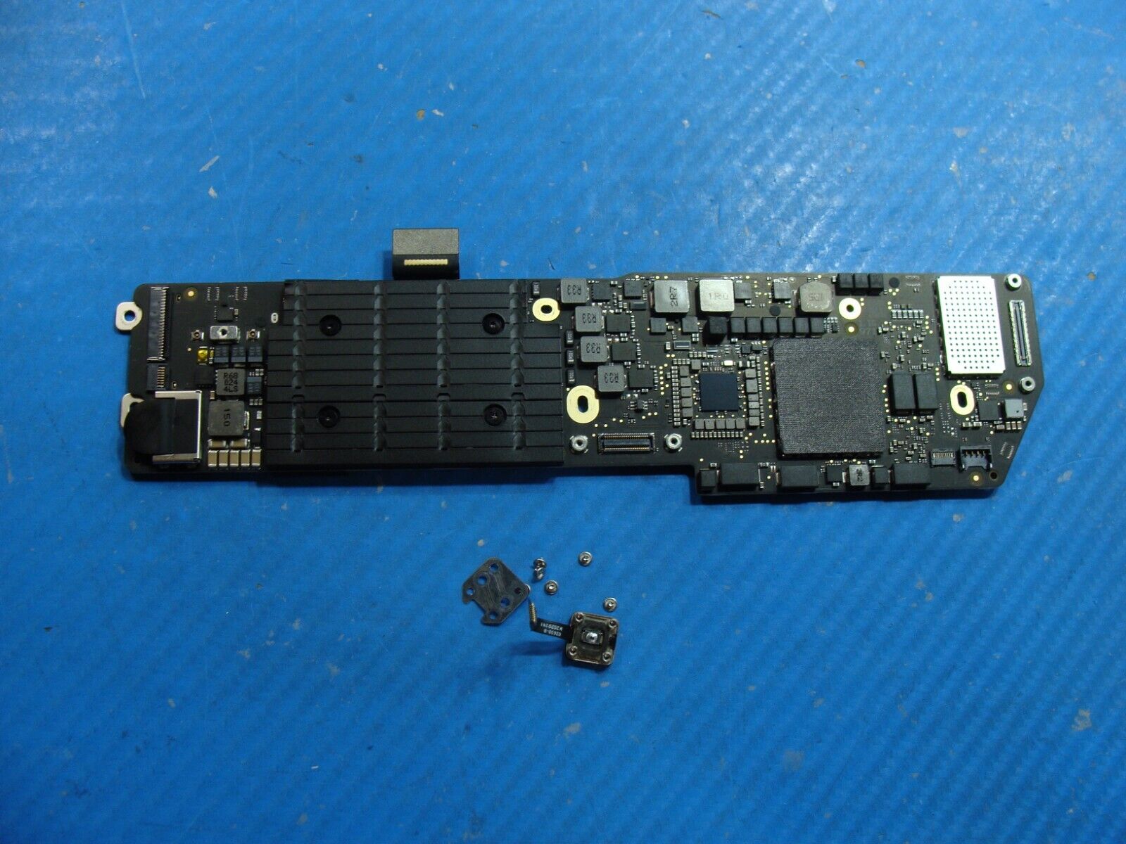 MacBook Air A2179 13 2020 MVH52LL i5 1.1GHz 8GB 512GB Logic Board 661-14752 ID