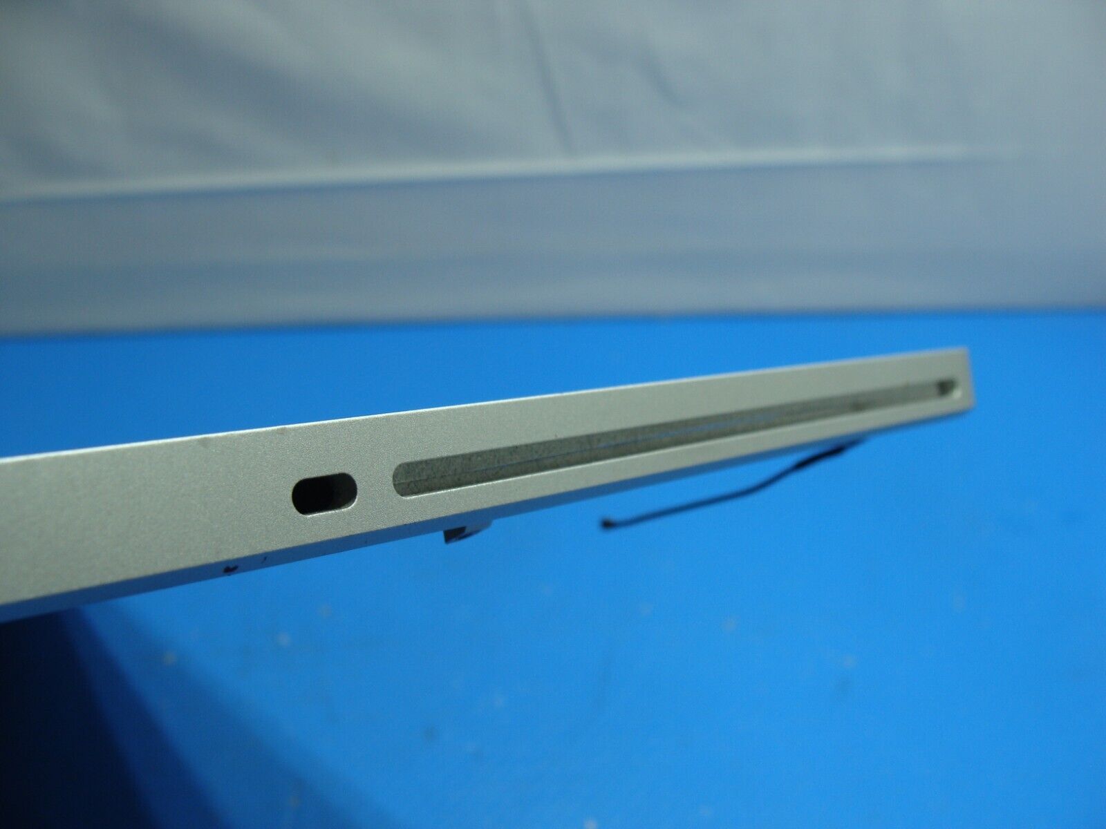 Macbook Pro 15” A1286 Mid 2012 MD103LL/A Top Case w/Keyboard TrackPad 661-6509