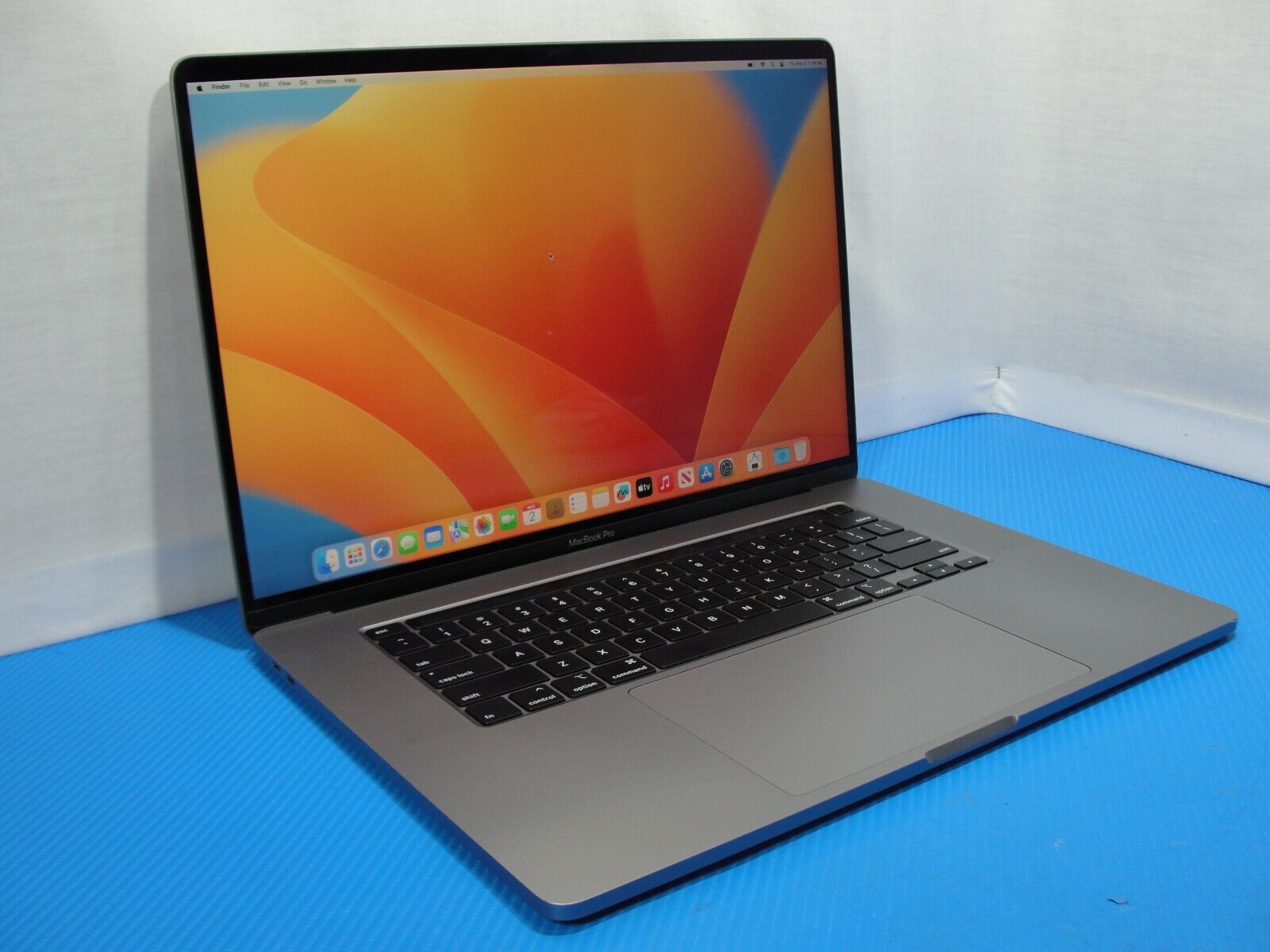 Apple MacBook Pro 16