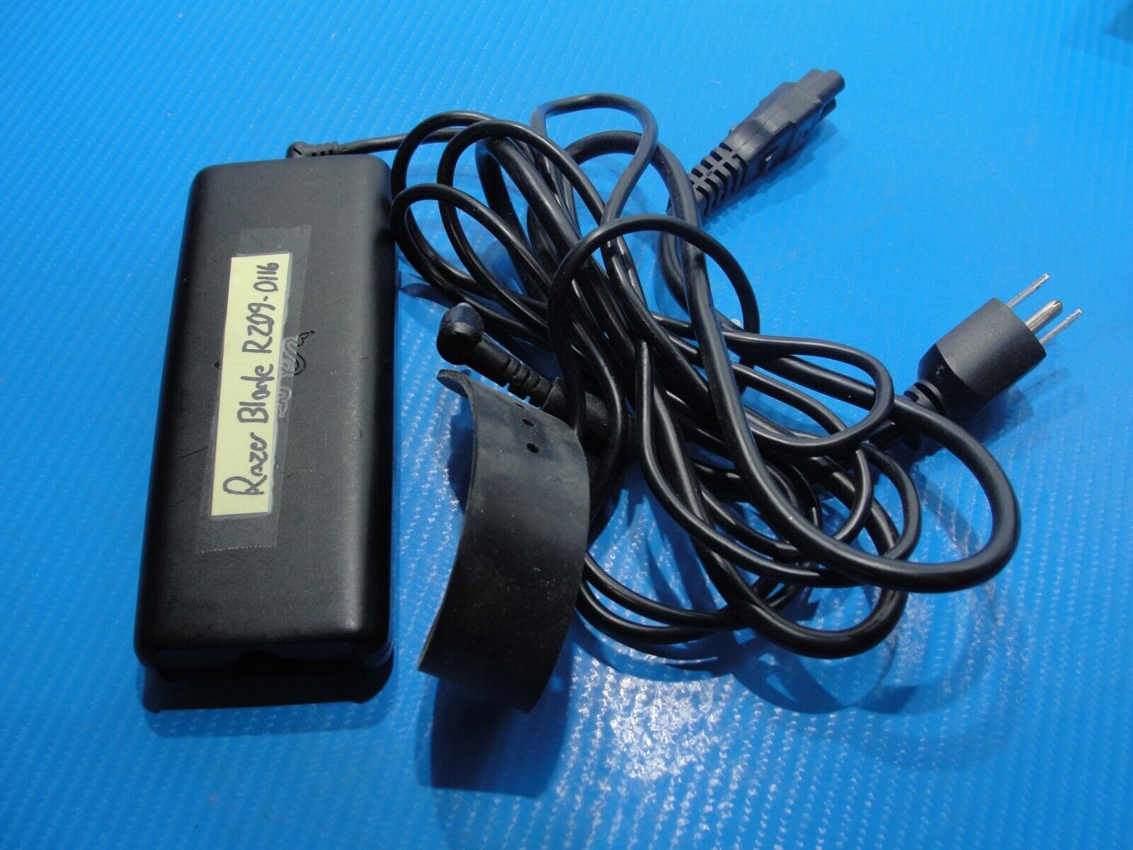 Genuine AC Adapter Charger 19V 7.9A 150W  RC30-0099  RC30-0990100  Razer Blade